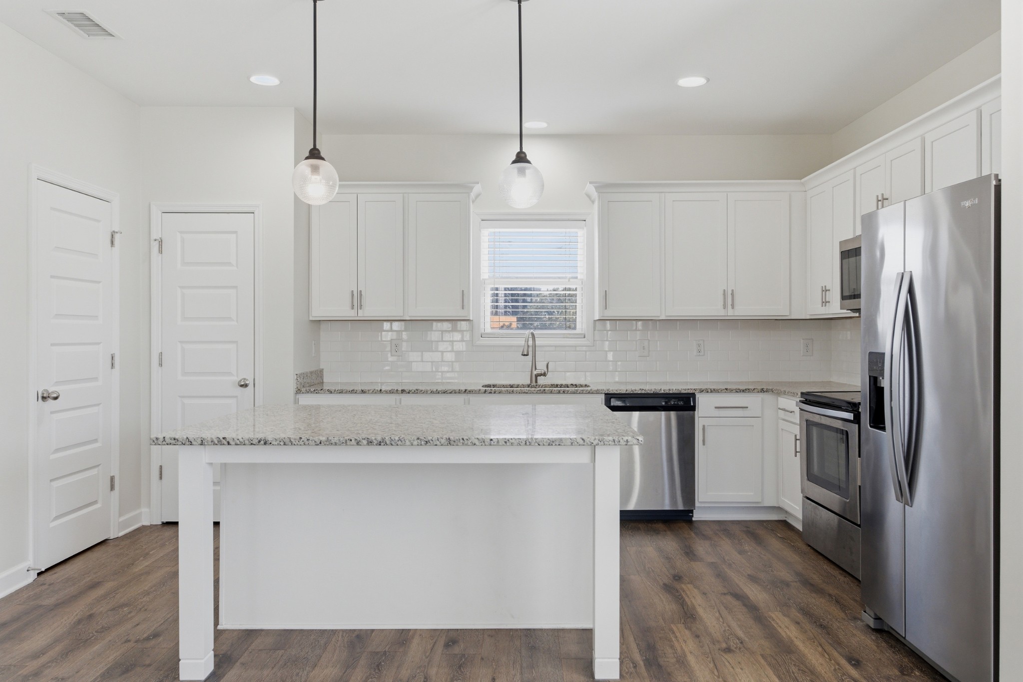  114 Walden Village Ct, Nashville, TN, 37210 - 物件實景