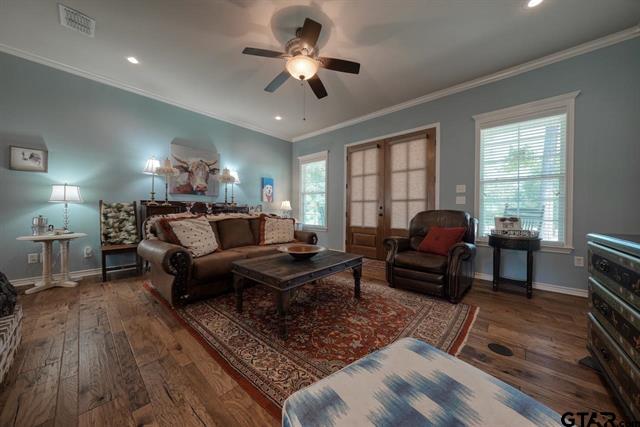 Lindale, Texas, 75771, United States, 3 Bedrooms Bedrooms, ,2 BathroomsBathrooms,Residential,For Sale,1977998