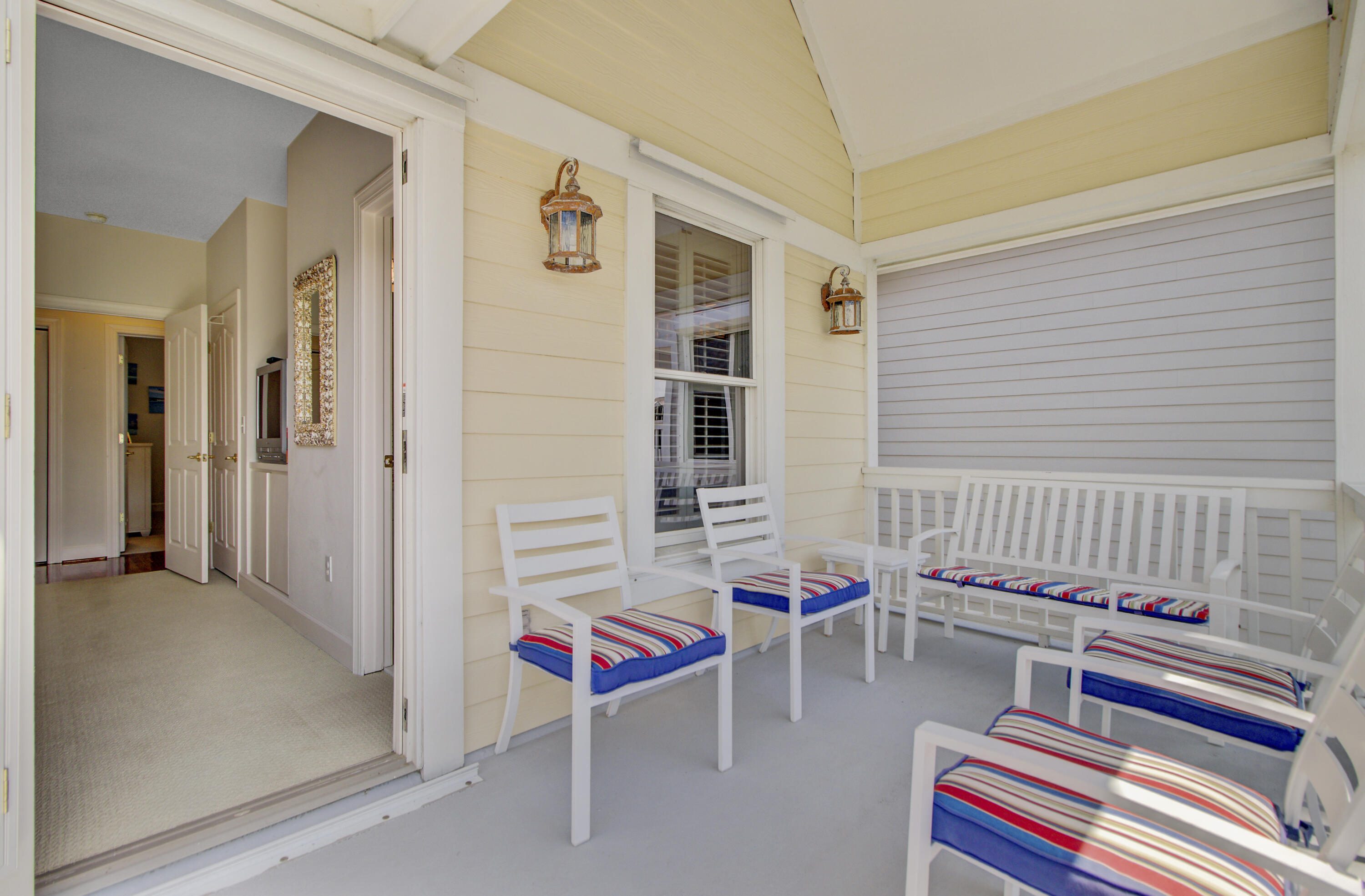 Mount Pleasant, South Carolina, 29464, United States, 4 Bedrooms Bedrooms, ,4 BathroomsBathrooms,Residential,For Sale,1826334