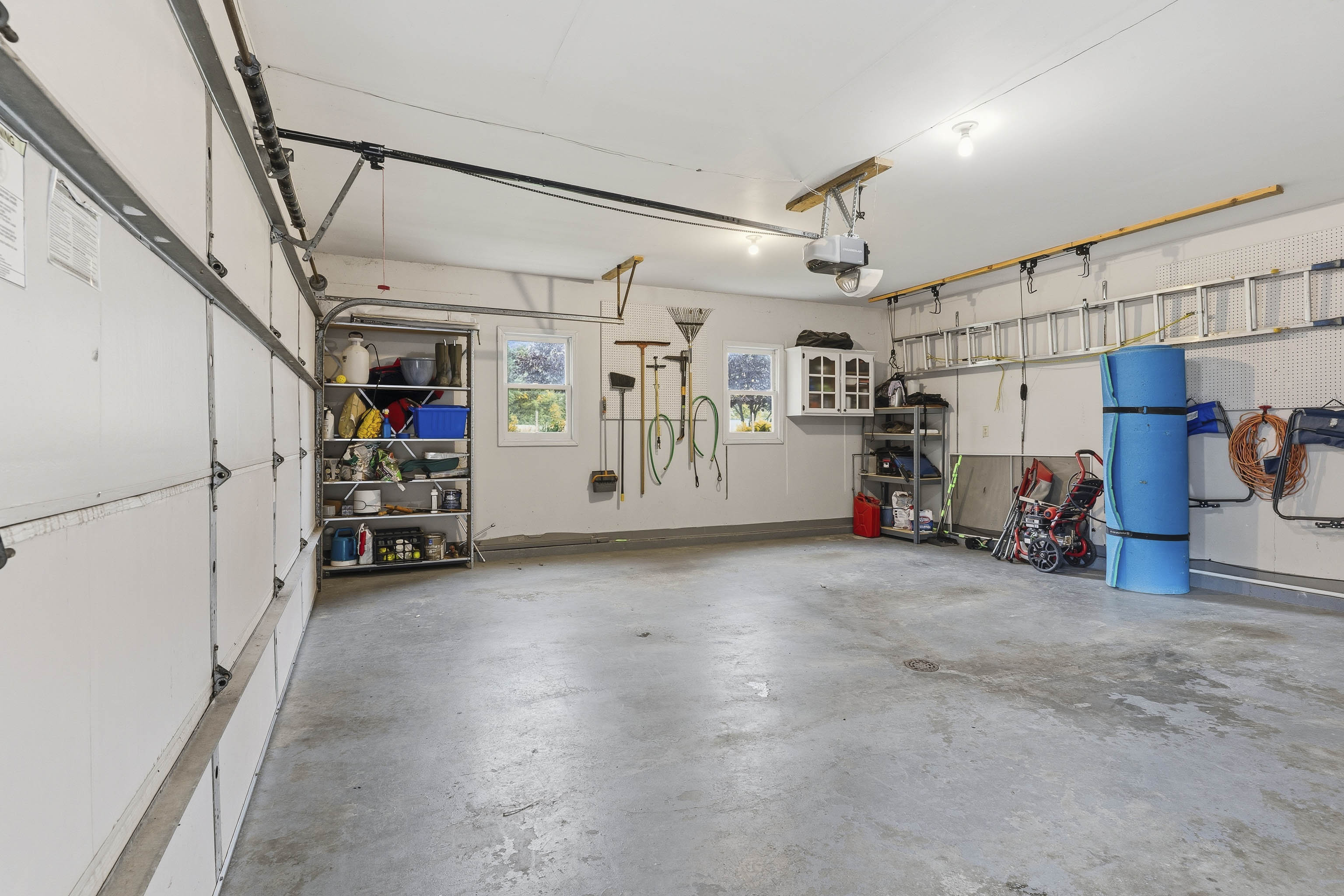 Manhattan, Kansas, 66503, United States, 4 Bedrooms Bedrooms, ,4 BathroomsBathrooms,Residential,For Sale,1985204