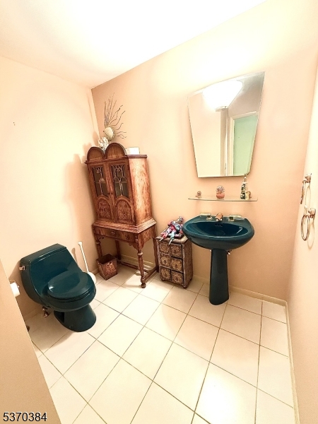 Springfield Twp., New Jersey, 07081, United States, 4 Bedrooms Bedrooms, ,4 BathroomsBathrooms,Residential,For Sale,1898567