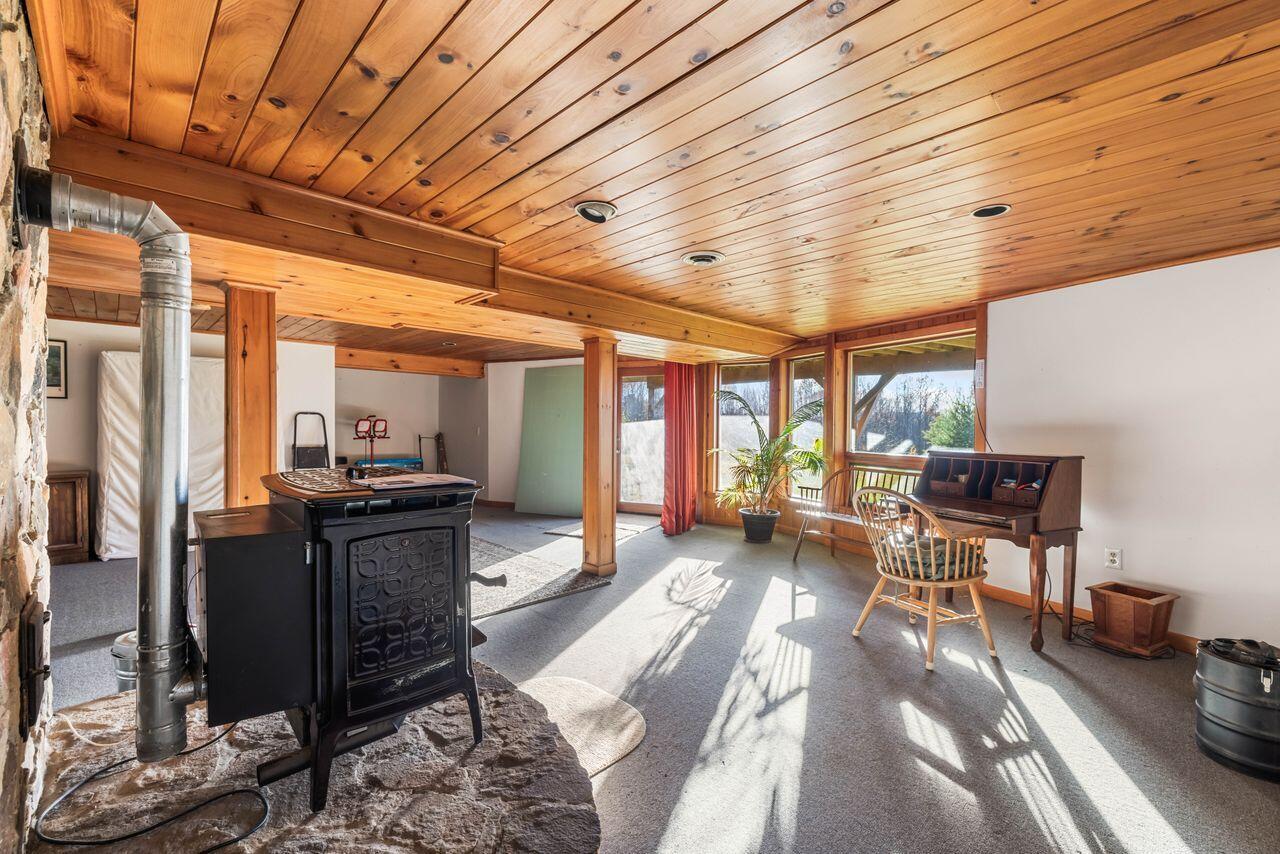 Harrison, Maine, 04040, United States, 3 Bedrooms Bedrooms, ,3 BathroomsBathrooms,Residential,For Sale,1991420