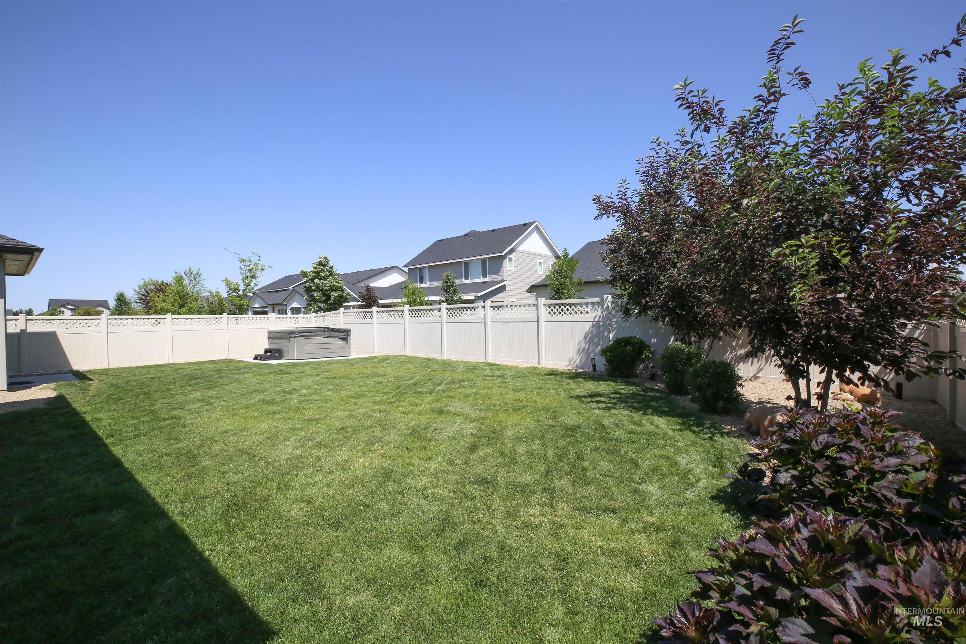 Meridian, Idaho, 83646, United States, 3 Bedrooms Bedrooms, ,2 BathroomsBathrooms,Residential,For Sale,1960582
