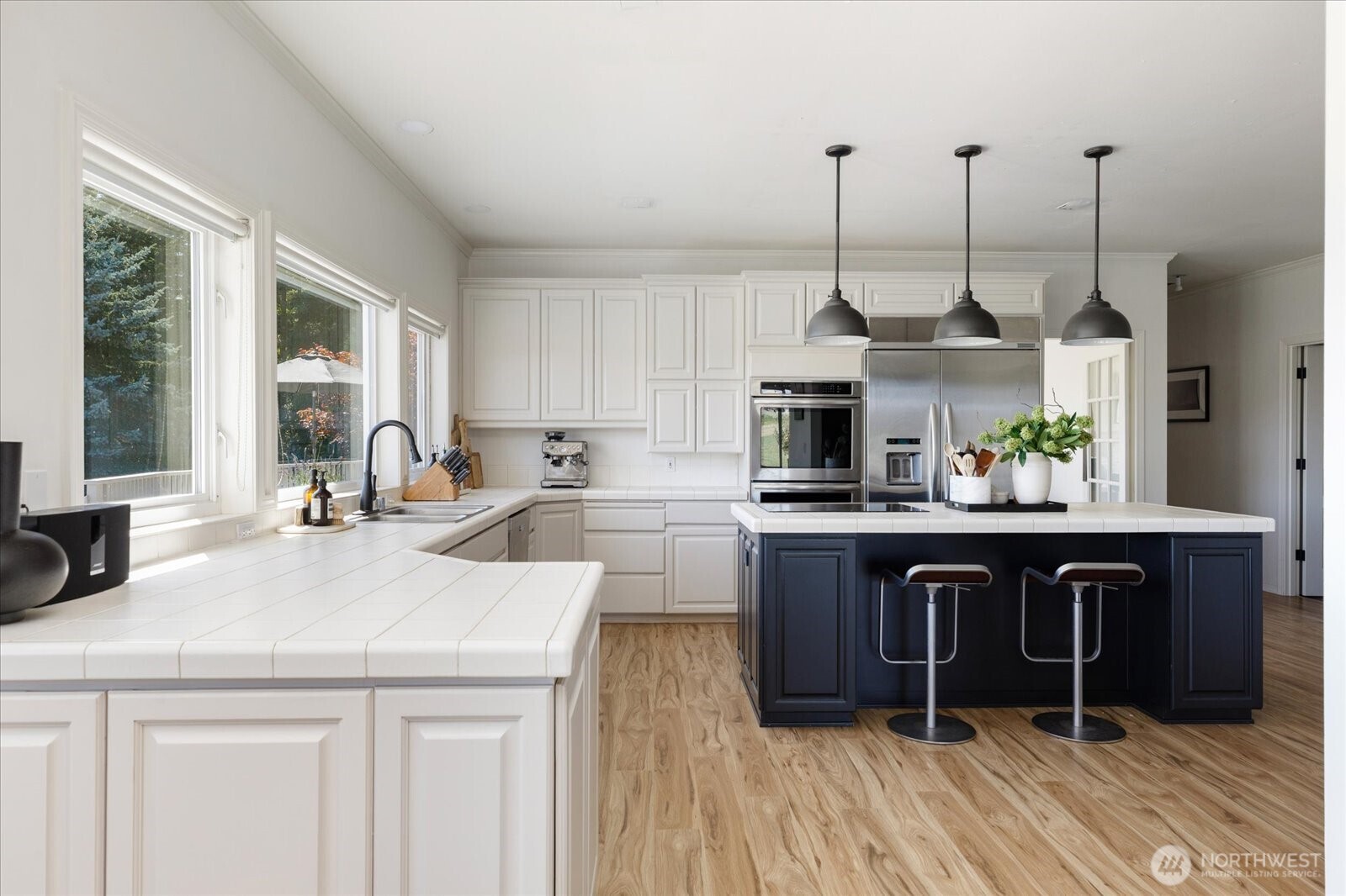 Oak Harbor, Washington, 98277, United States, 4 Bedrooms Bedrooms, ,2 BathroomsBathrooms,Residential,For Sale,1992987