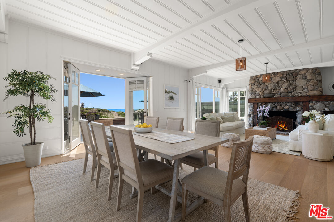 Malibu, California, 90265, United States, 5 Bedrooms Bedrooms, ,2 BathroomsBathrooms,Residential,For Sale,1752333