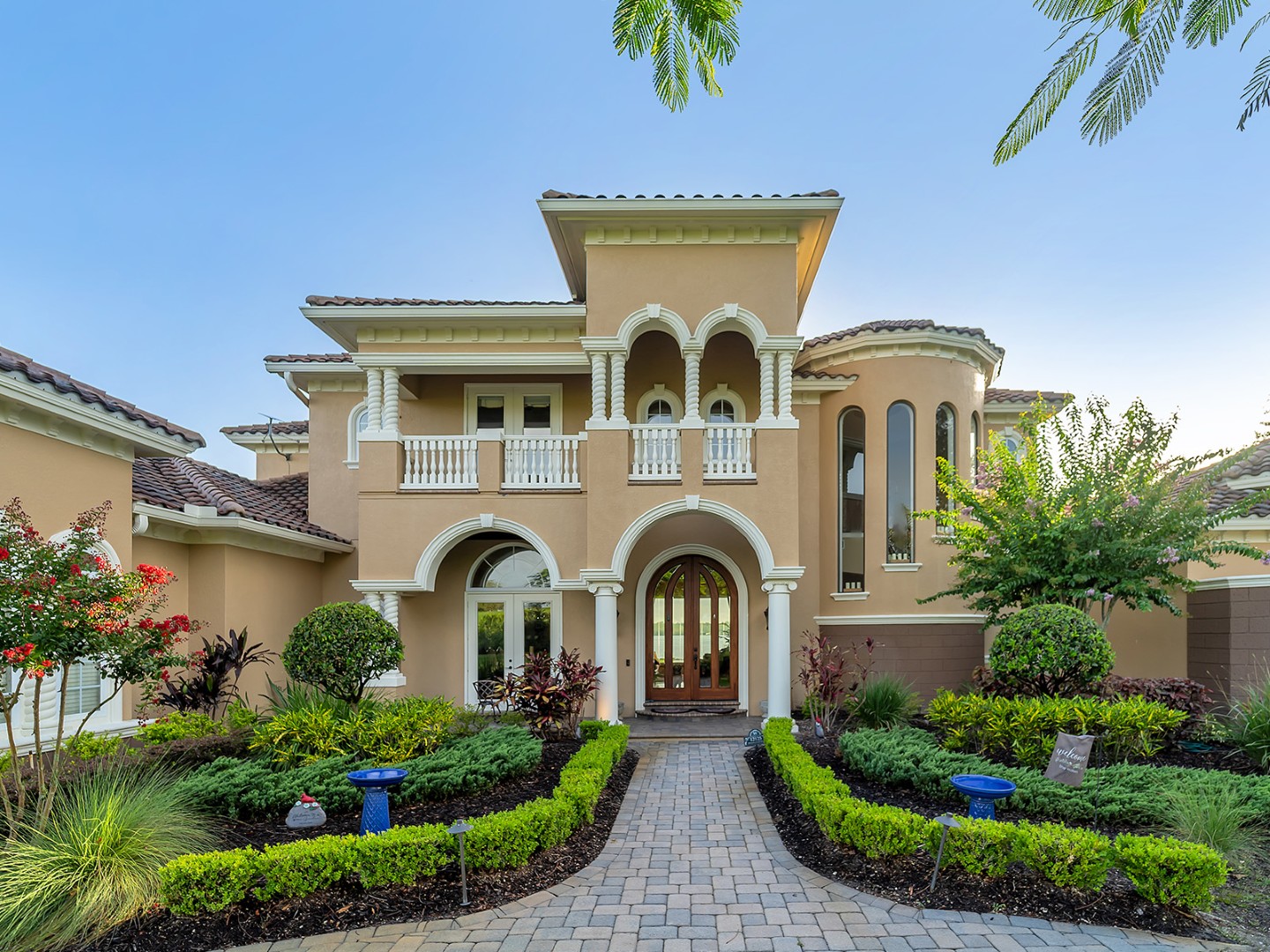 Thonotosassa, Florida, 33592, United States, 5 Bedrooms Bedrooms, ,6 BathroomsBathrooms,Residential,For Sale,1979751