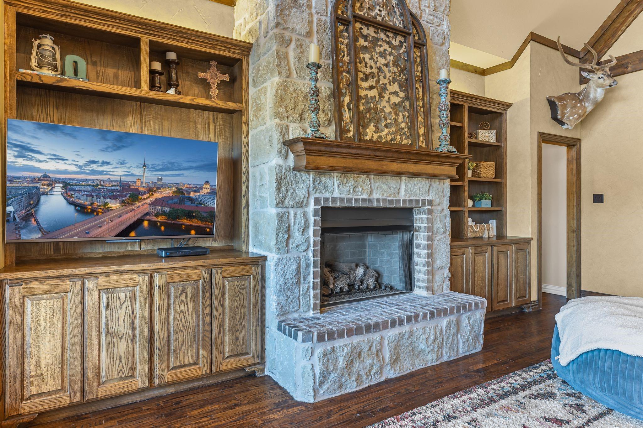 Caddo Mills, Texas, 75135, United States, 4 Bedrooms Bedrooms, ,5 BathroomsBathrooms,Residential,For Sale,1984290