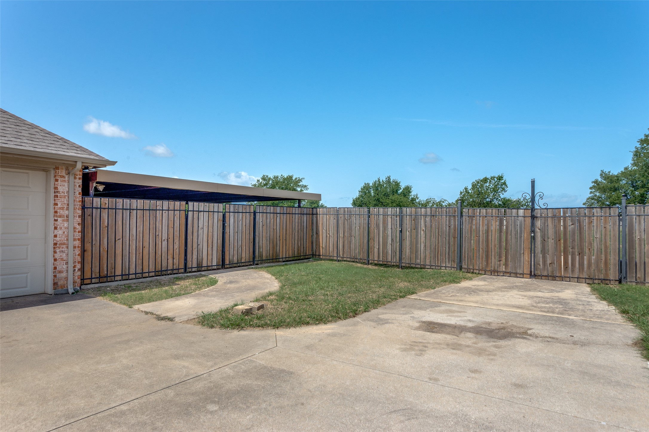 Haslet, Texas, 76052, United States, 4 Bedrooms Bedrooms, ,2 BathroomsBathrooms,Residential,For Sale,1866609