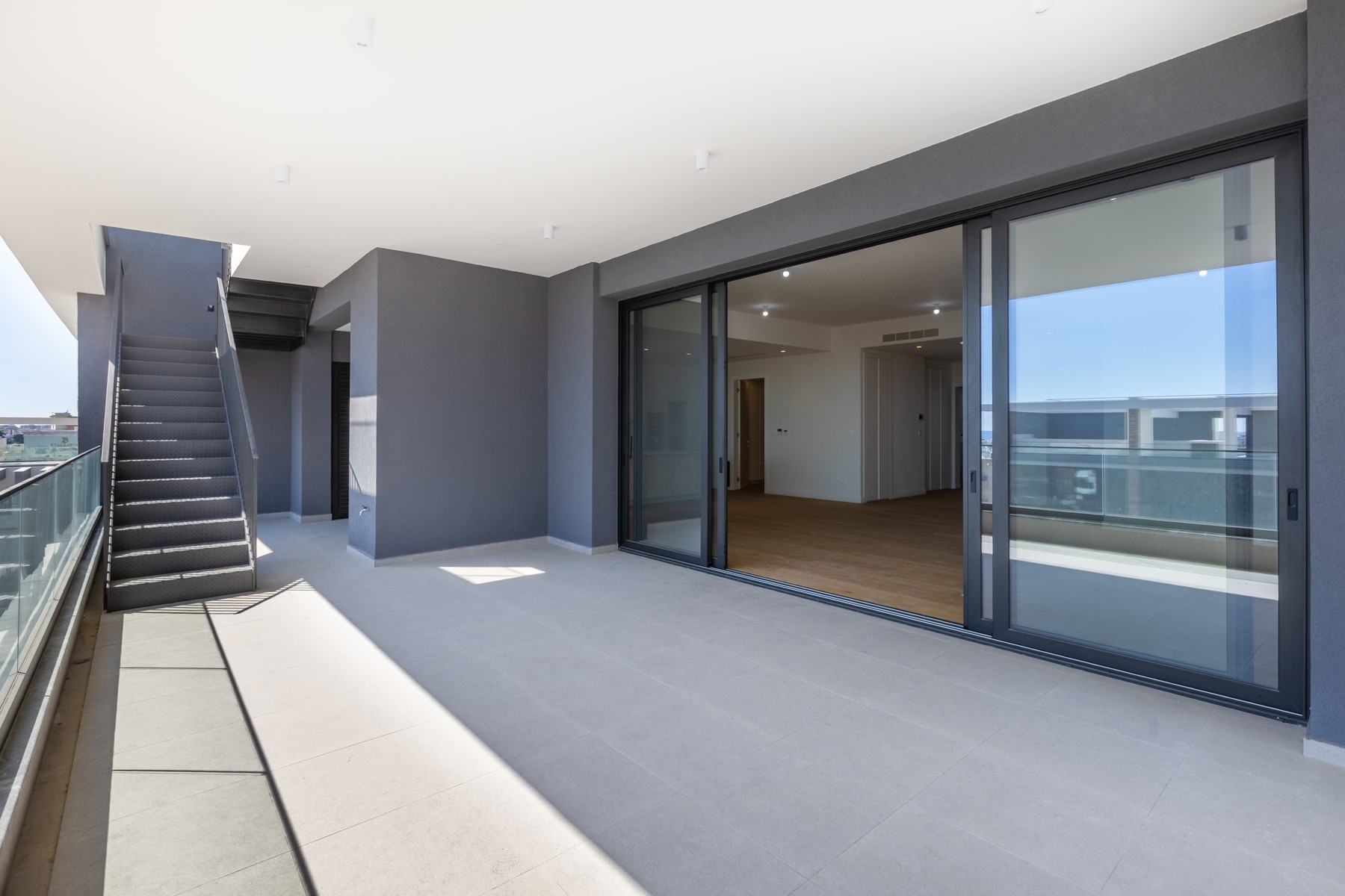  Sea View Penthouse with Rooftop Pool & Sauna, Germasogeia, Limassol - 物件實景