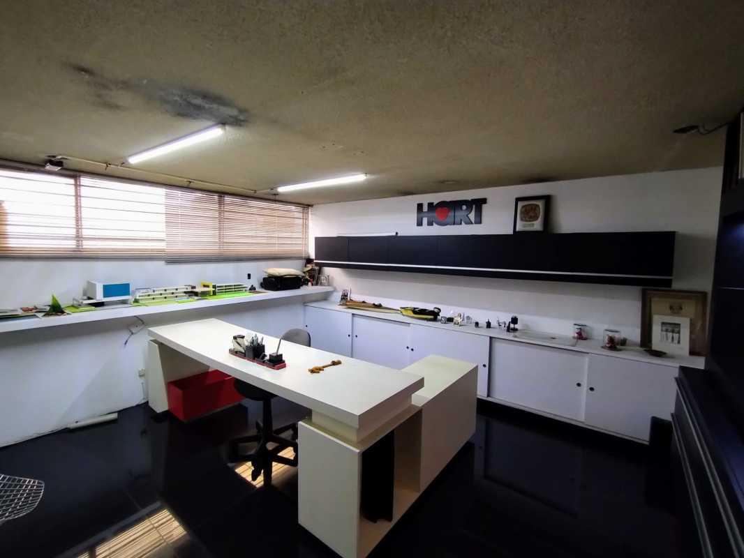 Fracc. Col?n Echegaray, Naucalpan de Juárez, Estado de México, 53300, Mexico, 3 Bedrooms Bedrooms, ,3 BathroomsBathrooms,Residential,For Sale,Fracc. Col?n Echegaray,1628182