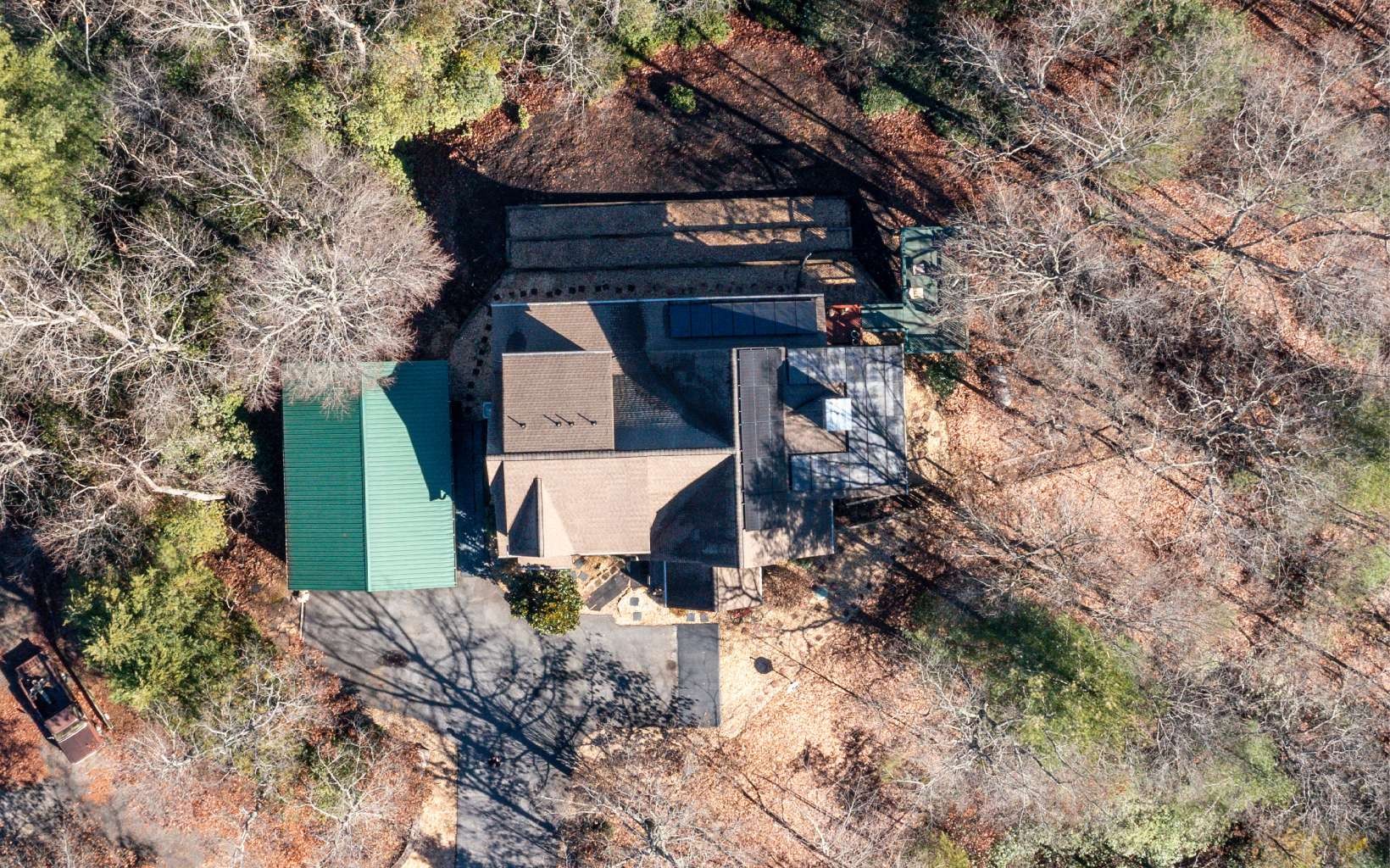 Hiawassee, Georgia, 30546, United States, 3 Bedrooms Bedrooms, ,3 BathroomsBathrooms,Residential,For Sale,1944603