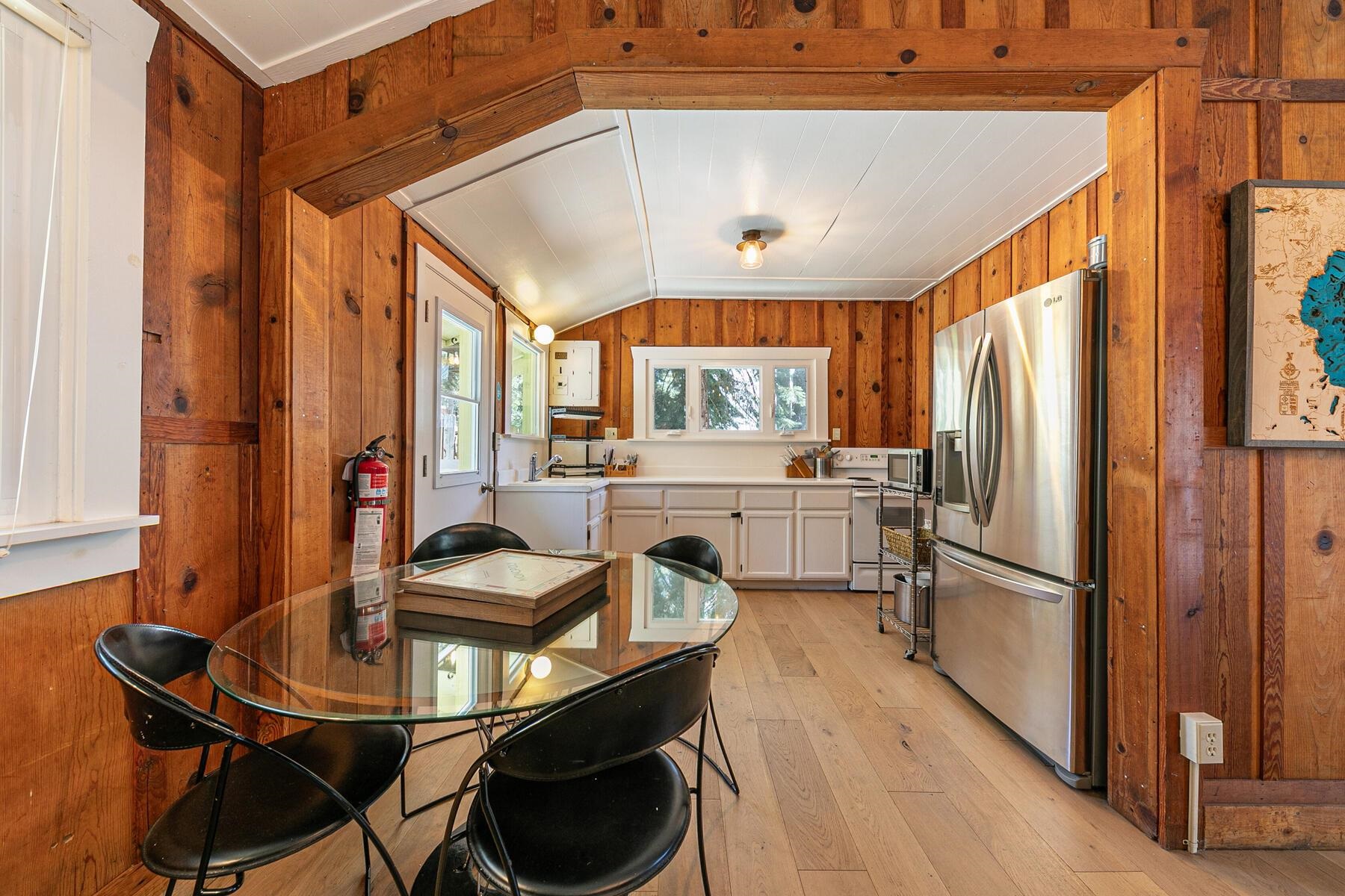 Brockway, California, 96143, United States, 3 Bedrooms Bedrooms, ,1 BathroomBathrooms,Residential,For Sale,1828549