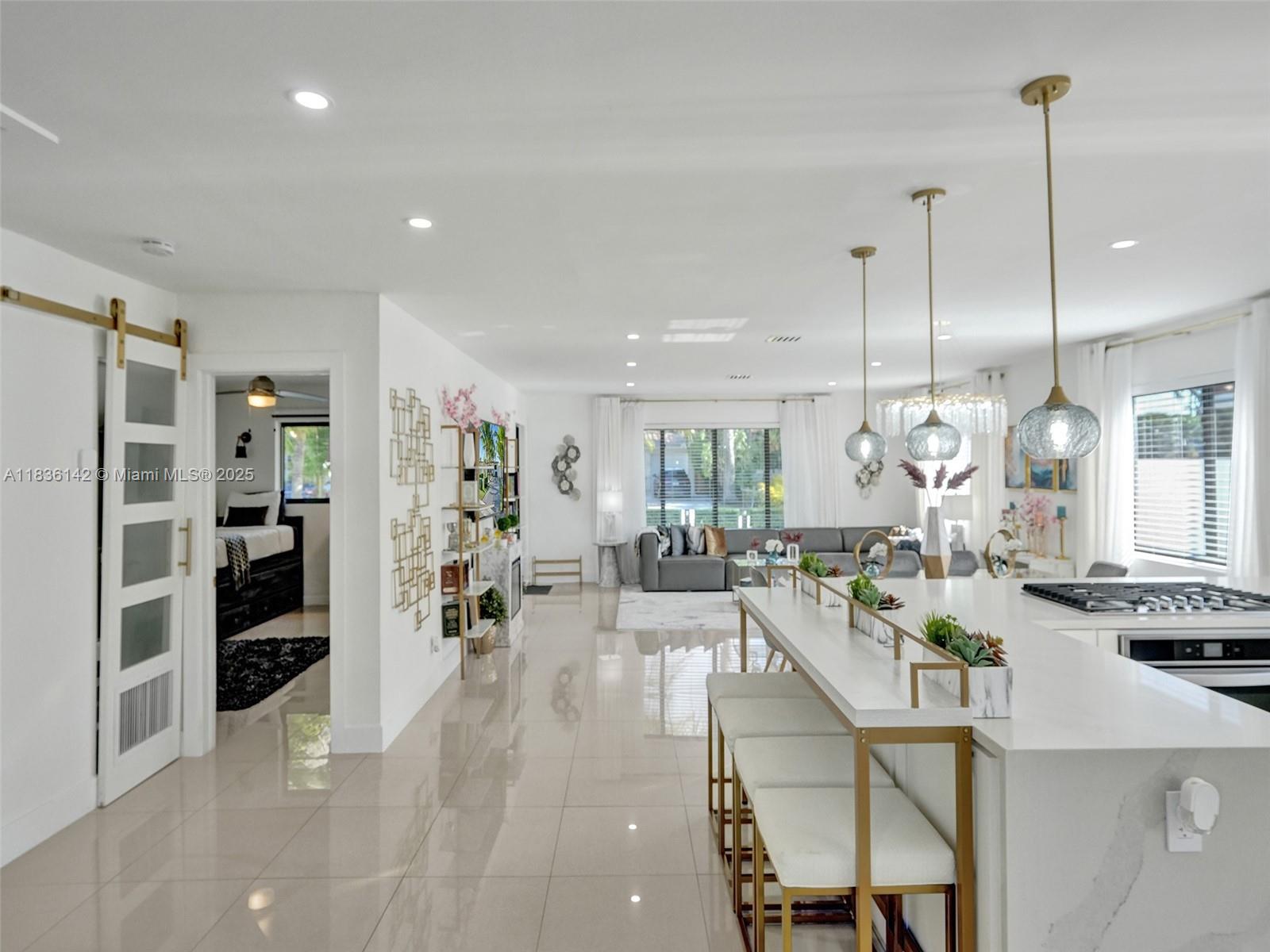Hollywood, Florida, 33019, United States, 3 Bedrooms Bedrooms, ,2 BathroomsBathrooms,Residential,For Sale,1898660