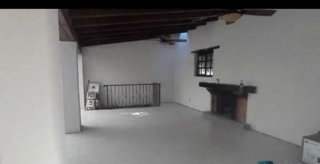Jacarandas, Querétaro, Querétaro, 76100, Mexico, 3 Bedrooms Bedrooms, ,5 BathroomsBathrooms,Residential,For Sale,Jacarandas,1620839