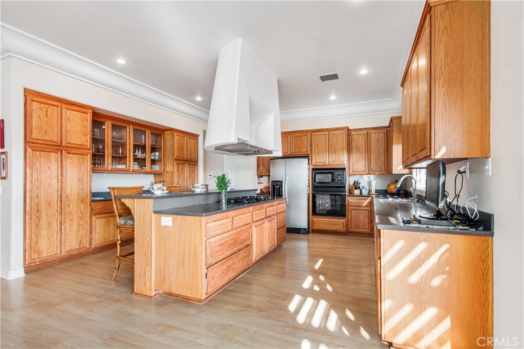 Murrieta, California, 92562, United States, 5 Bedrooms Bedrooms, ,3 BathroomsBathrooms,Residential,For Sale,1835551