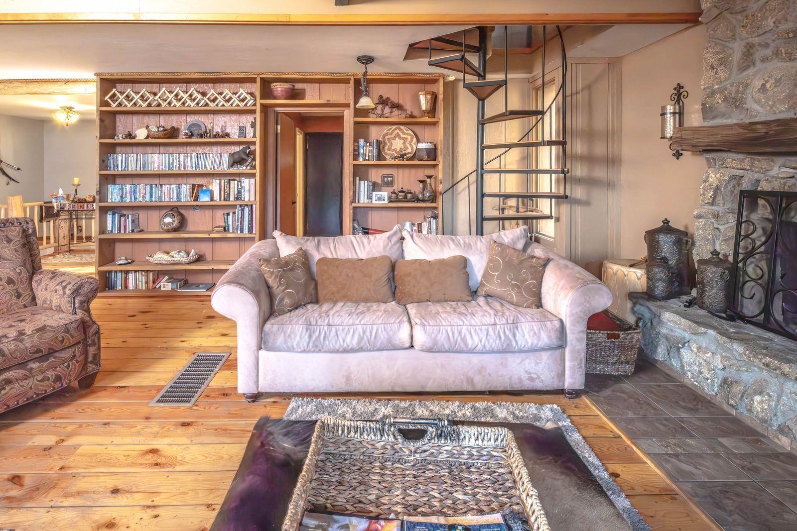 Angel Fire, New Mexico, 87710, United States, 4 Bedrooms Bedrooms, ,2 BathroomsBathrooms,Residential,For Sale,1995933