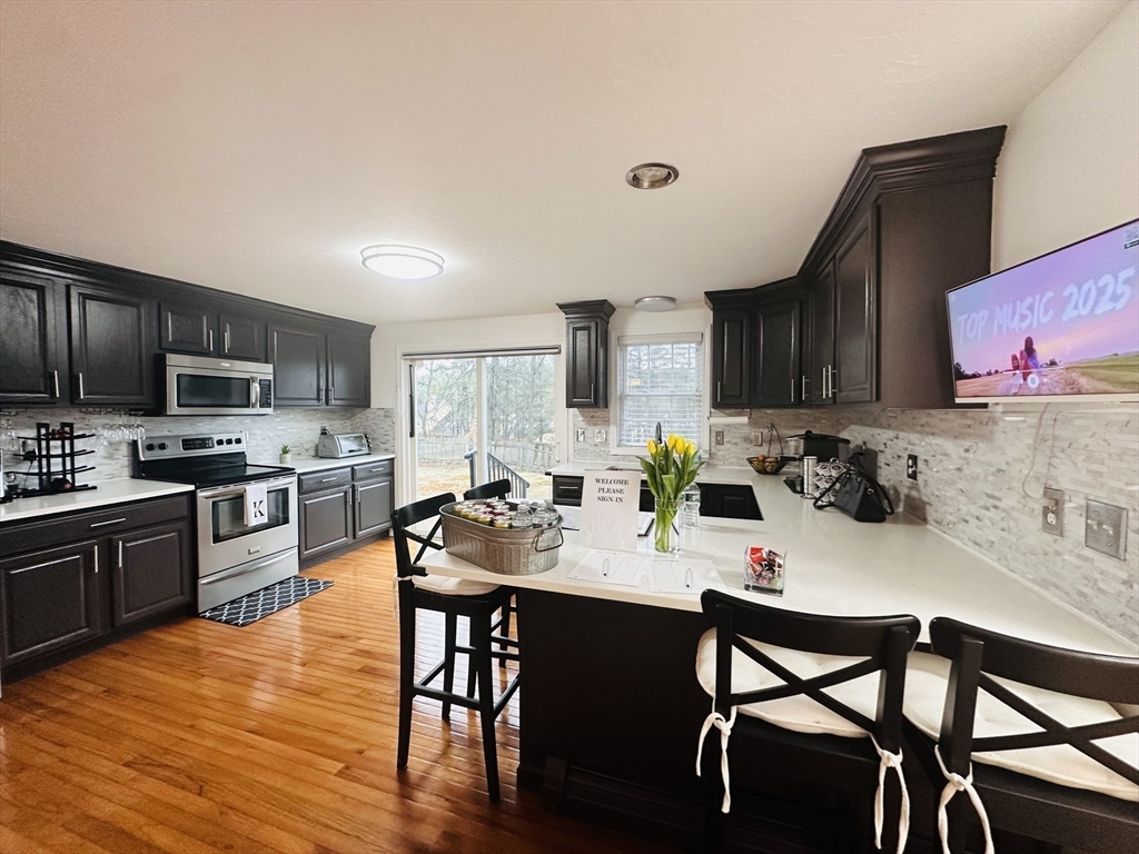 Fitchburg, Massachusetts, 01420, United States, 3 Bedrooms Bedrooms, ,3 BathroomsBathrooms,Residential,For Sale,1980272