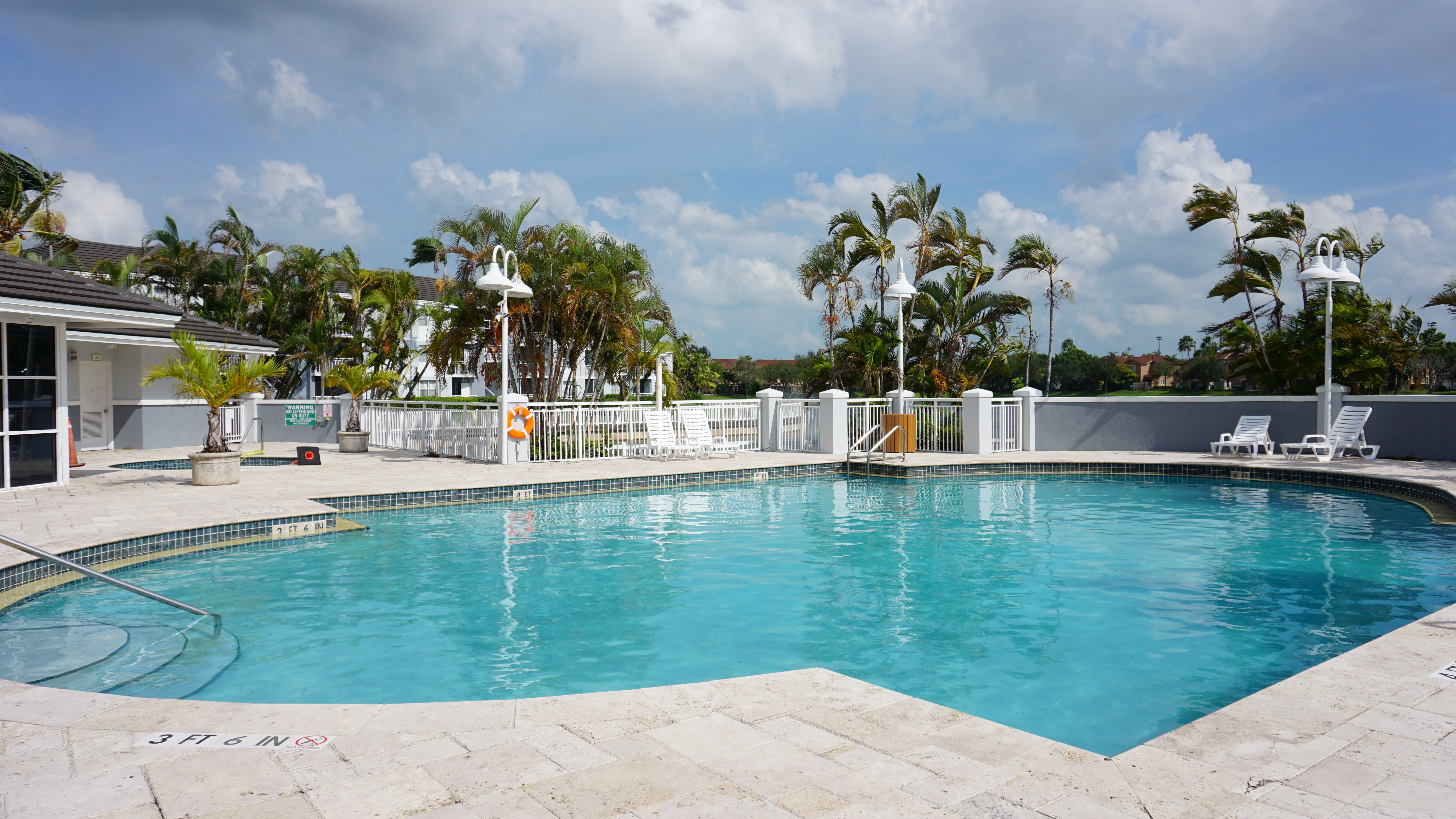  8600 SW 212th St, Cutler Bay, FL, 33189 - 物件實景