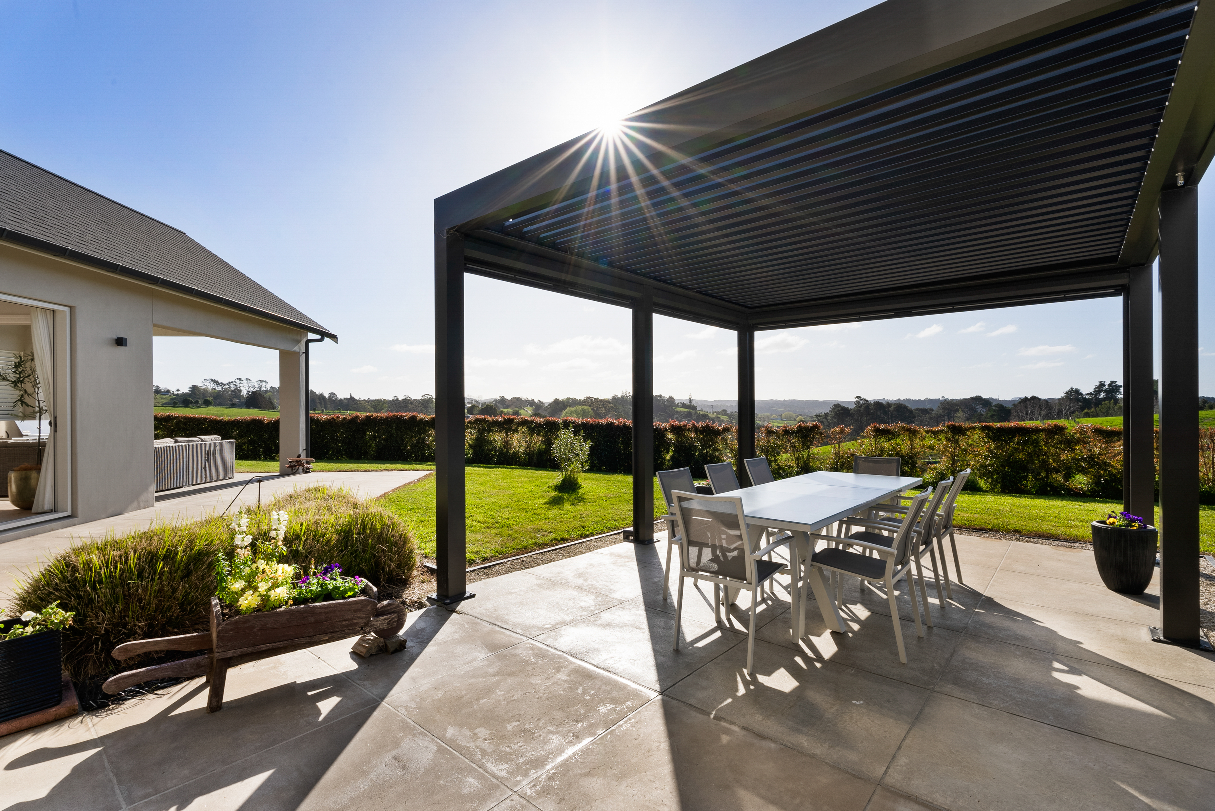  5 Acres of Private Luxury - A Smart Alternative to City Living - 物件實景