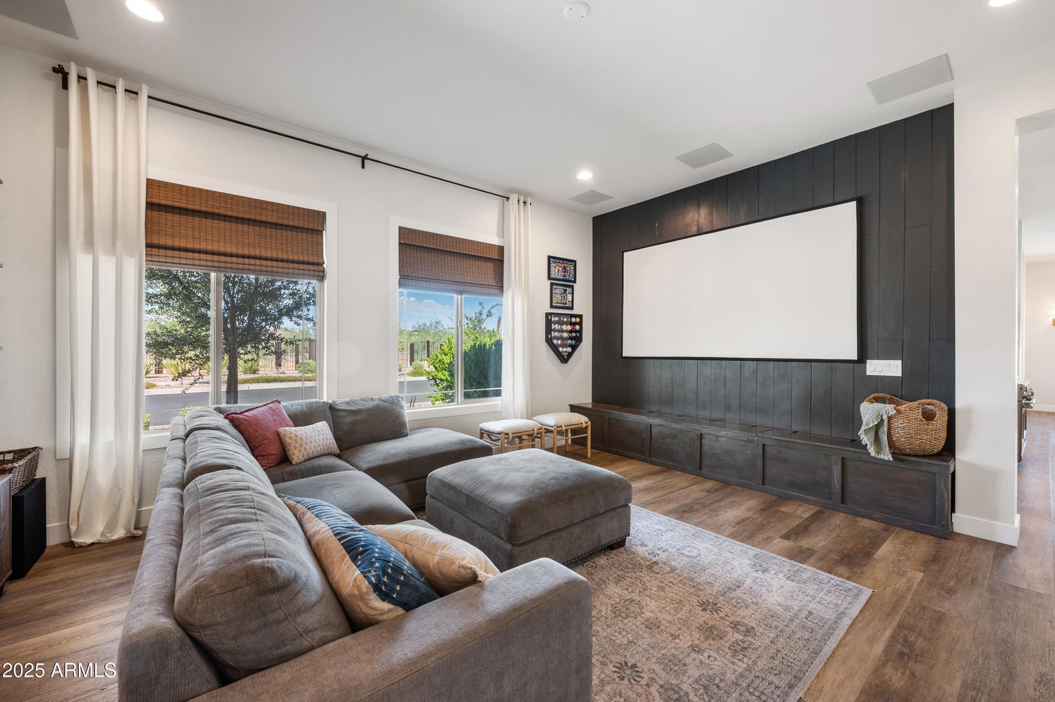 Mesa, Arizona, 85212, United States, 5 Bedrooms Bedrooms, ,5 BathroomsBathrooms,Residential,For Sale,1981050