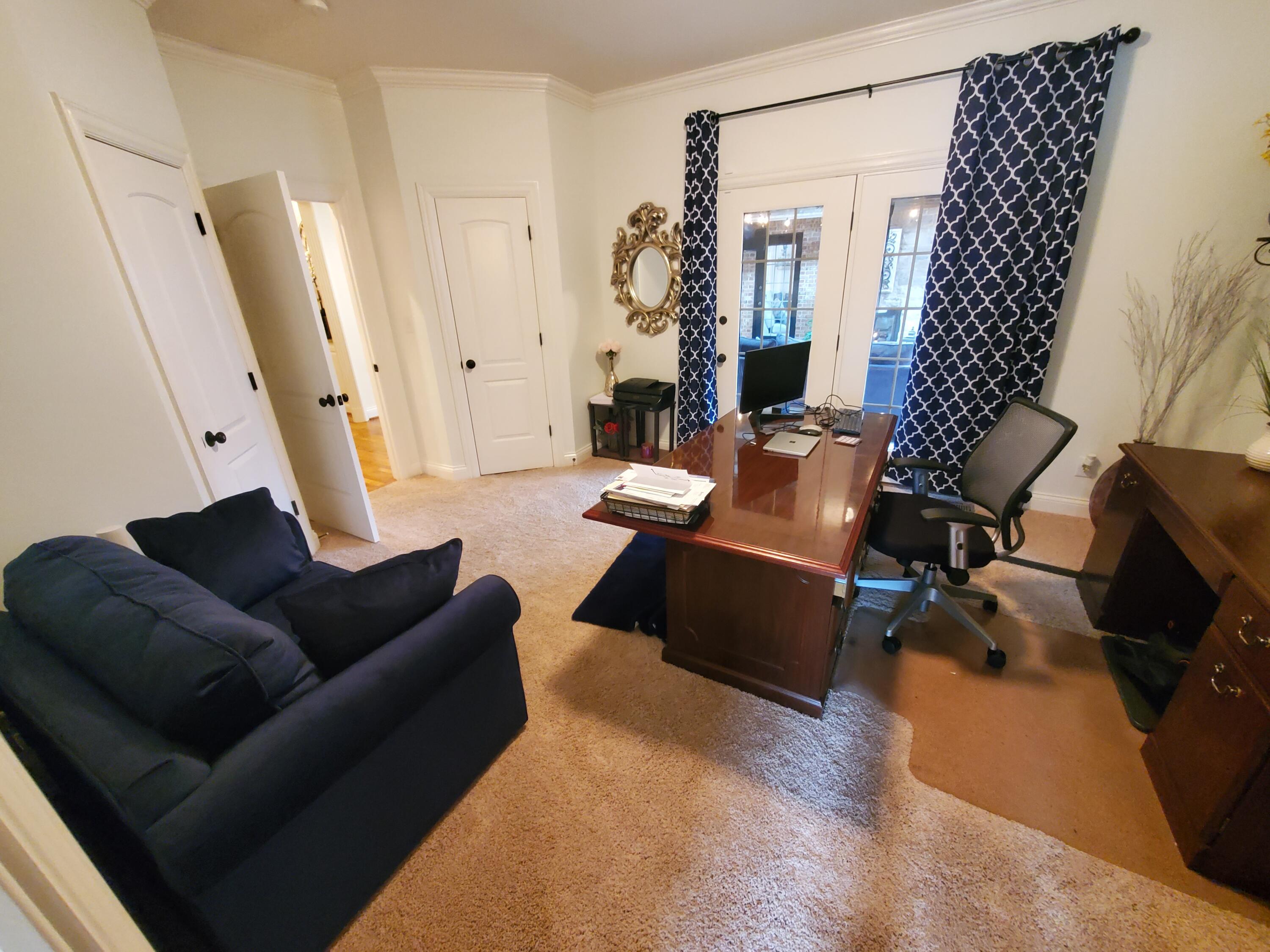 Lexington, Kentucky, 40509, United States, 6 Bedrooms Bedrooms, ,4 BathroomsBathrooms,Residential,For Sale,1785062