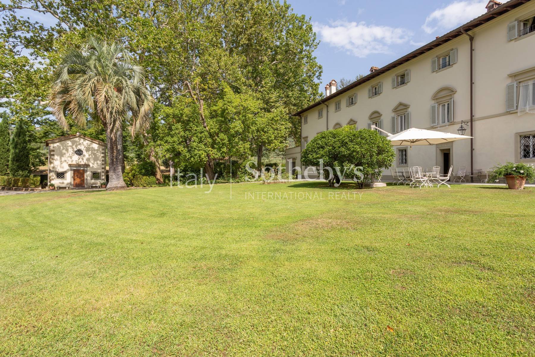  Prestigious luxury villa between Forte dei Marmi and Florence - 物件實景