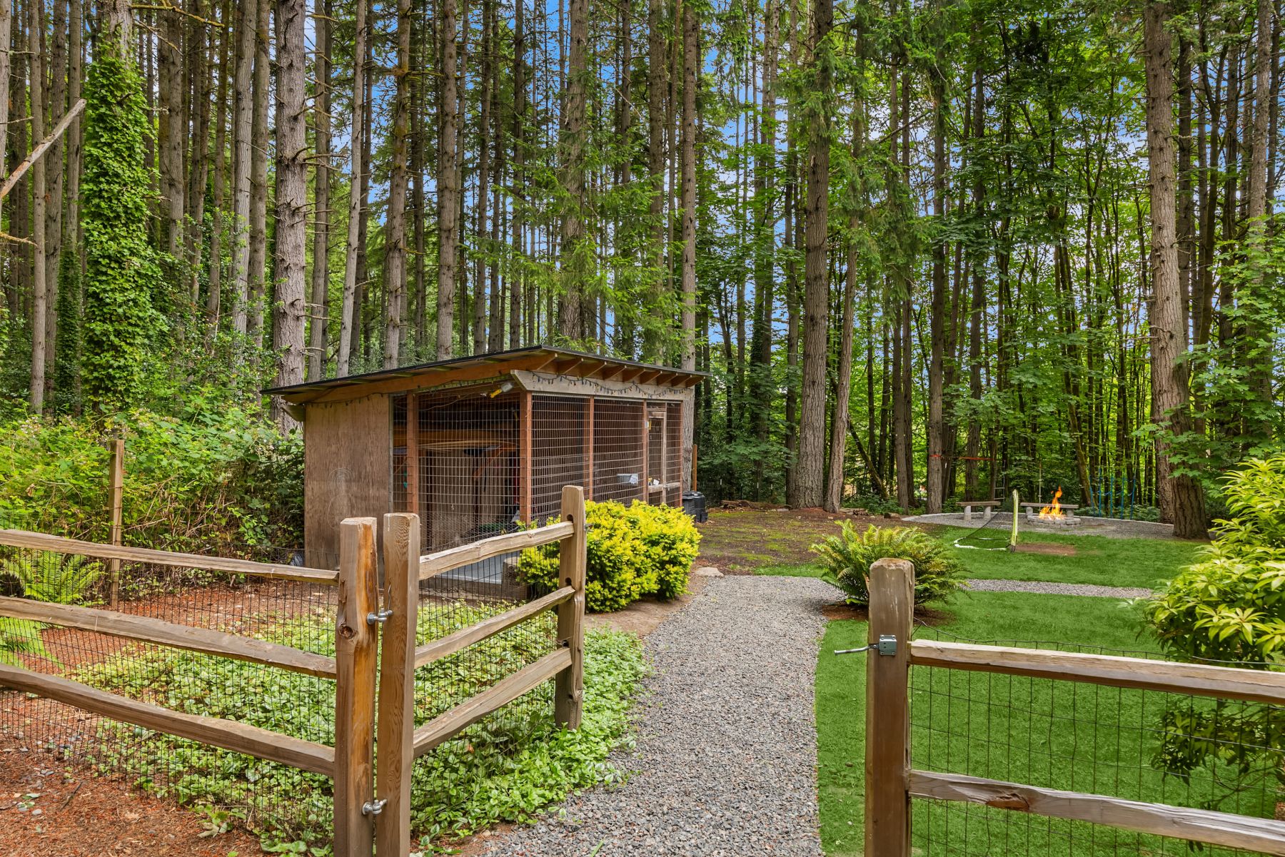  5249 Rose Ave NE, Bainbridge Island, WA 98110 - 物件實景