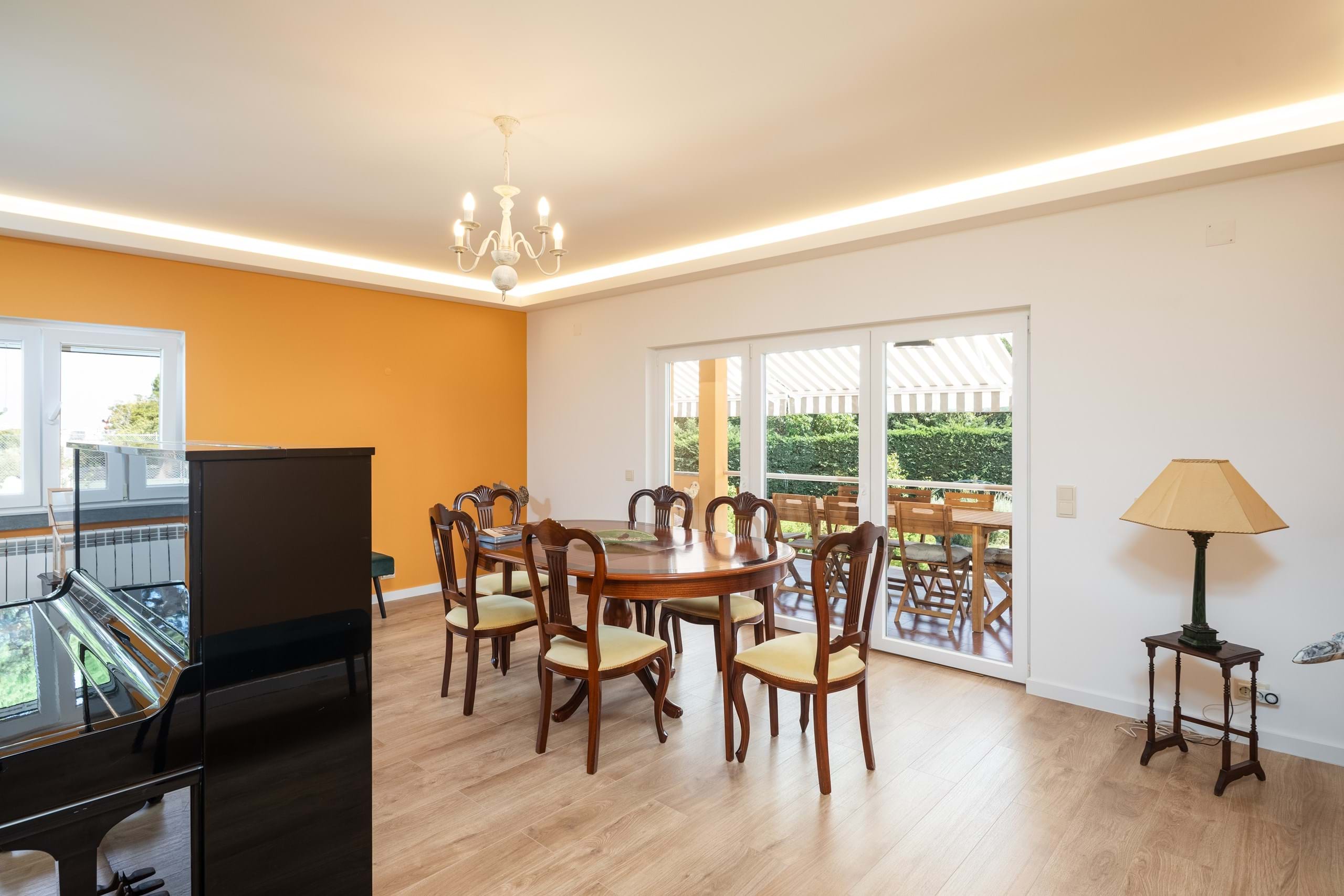 Cascais, Lisbon, 2765-574, PT, 8 Bedrooms Bedrooms, ,3 BathroomsBathrooms,Residential,For Sale,1908272