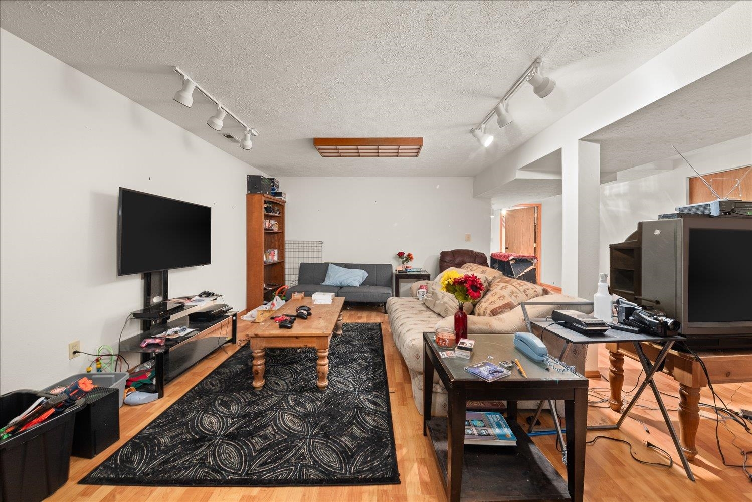 Spokane, Washington, 99208, United States, 5 Bedrooms Bedrooms, ,4 BathroomsBathrooms,Residential,For Sale,1979653