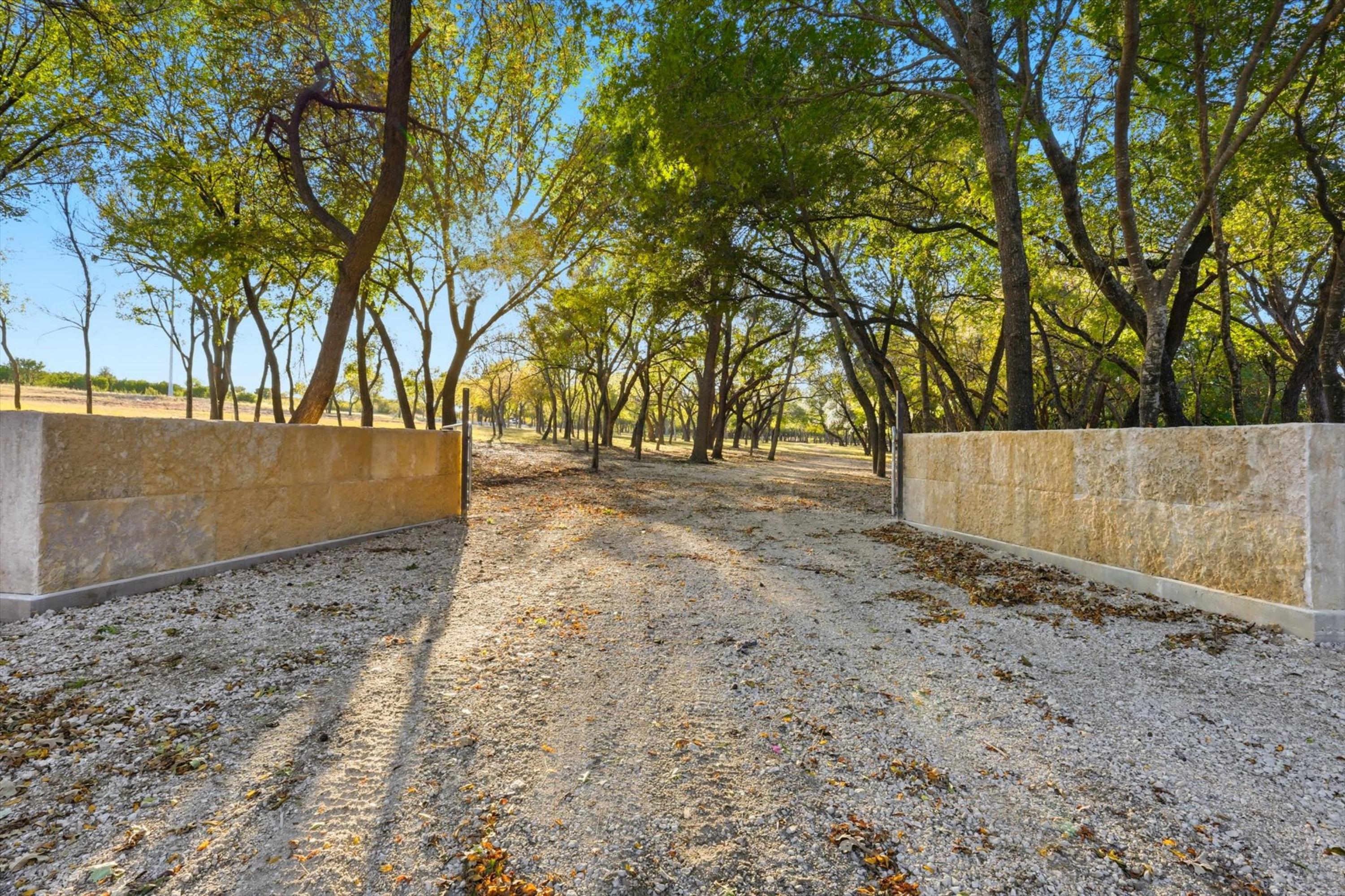  20 Acre Ranchette near luxury golf community in prestigious Aledo ISD - 物件實景