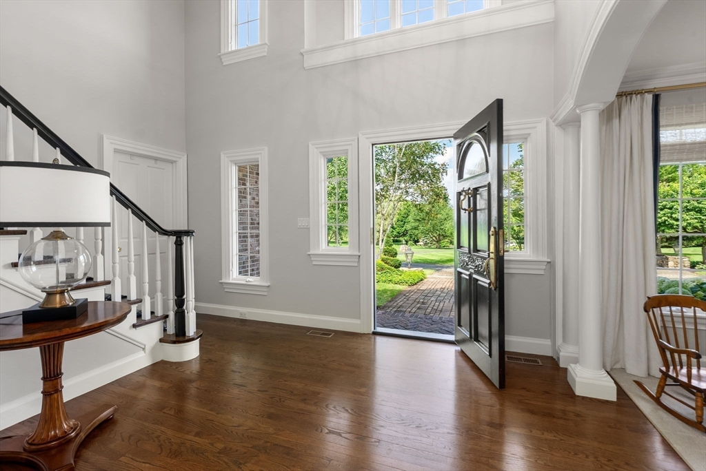 Southborough, Massachusetts, 01772, United States, 4 Bedrooms Bedrooms, ,5 BathroomsBathrooms,Residential,For Sale,2000512