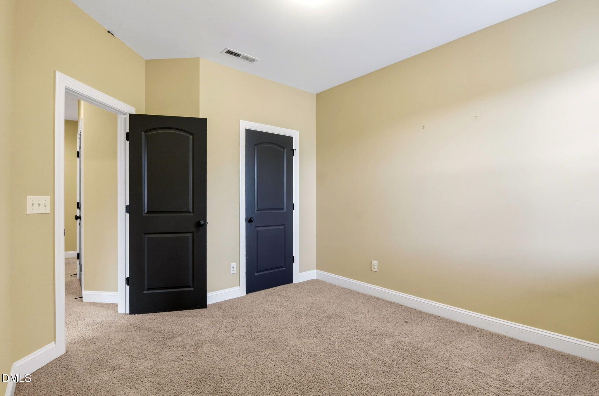 Wake Forest, North Carolina, 27587, United States, 4 Bedrooms Bedrooms, ,4 BathroomsBathrooms,Residential,For Sale,1991002