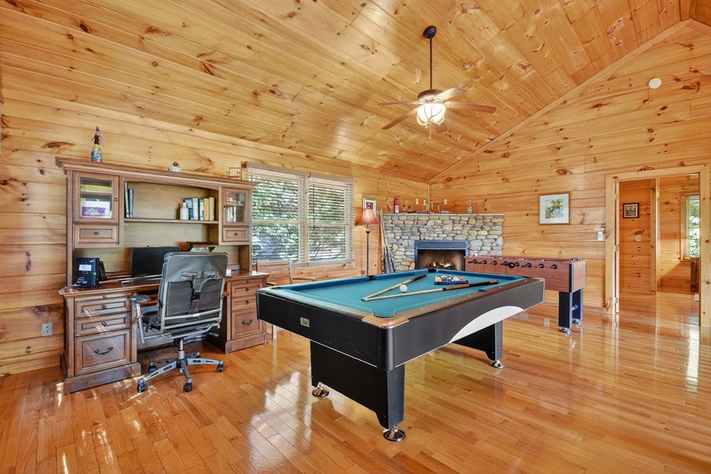 Blue Ridge, Georgia, 30513, United States, 3 Bedrooms Bedrooms, ,3 BathroomsBathrooms,Residential,For Sale,1965953