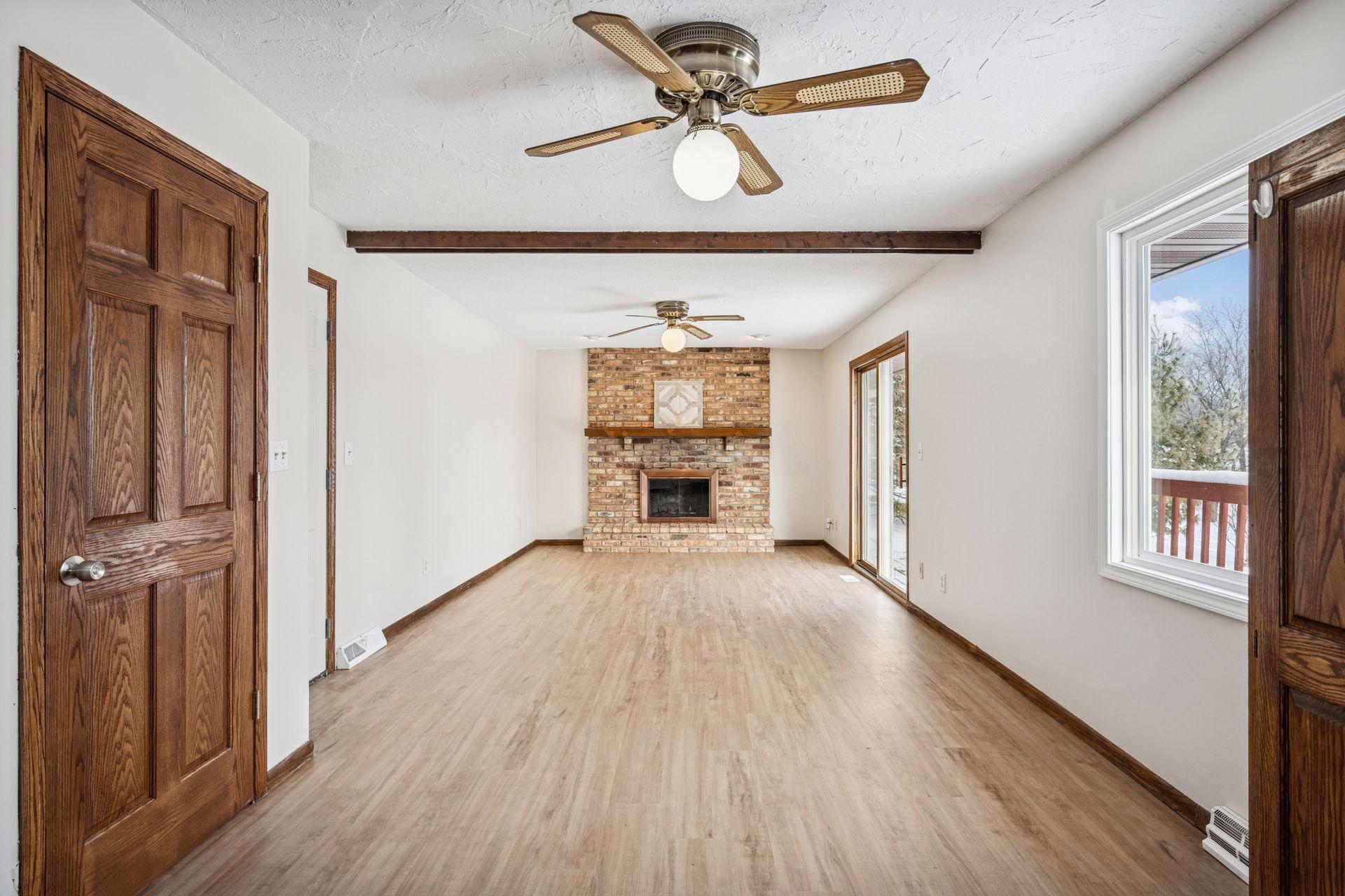 Greenfield, Minnesota, 55357, United States, 3 Bedrooms Bedrooms, ,2 BathroomsBathrooms,Residential,For Sale,2000513