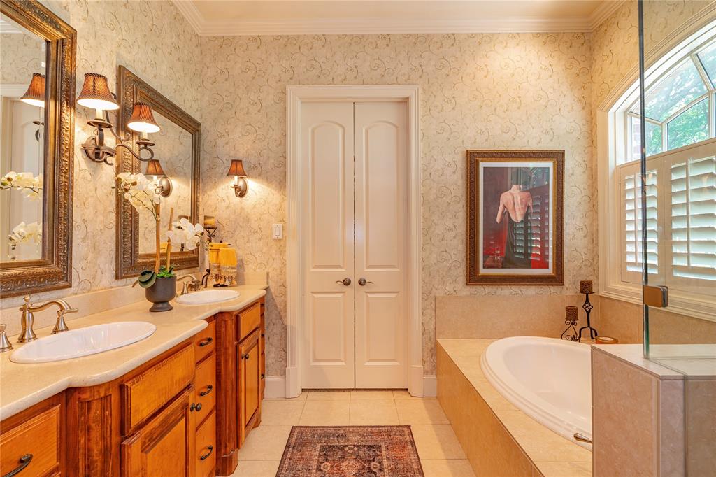 Red Oak, Texas, 75154, United States, 4 Bedrooms Bedrooms, ,4 BathroomsBathrooms,Residential,For Sale,1938334