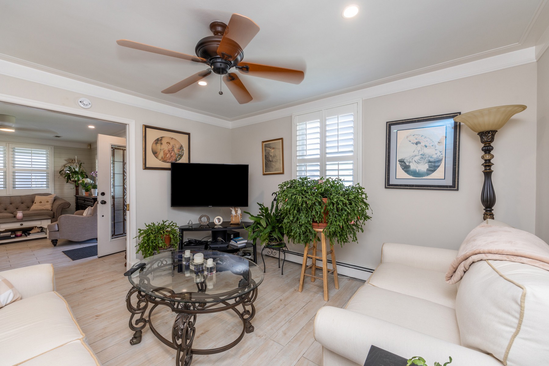  221N Belmont Drive - 物件實景