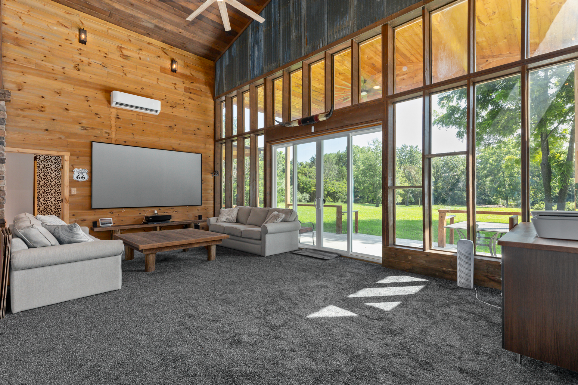 Sawyerville, Illinois, 62085, United States, 3 Bedrooms Bedrooms, ,3 BathroomsBathrooms,Residential,For Sale,1983807