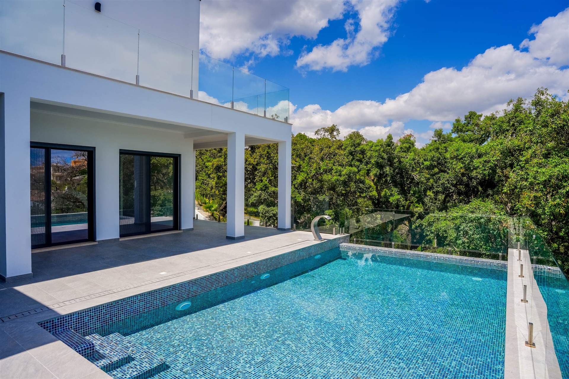  House, 5 bedrooms, for Sale - 物件實景