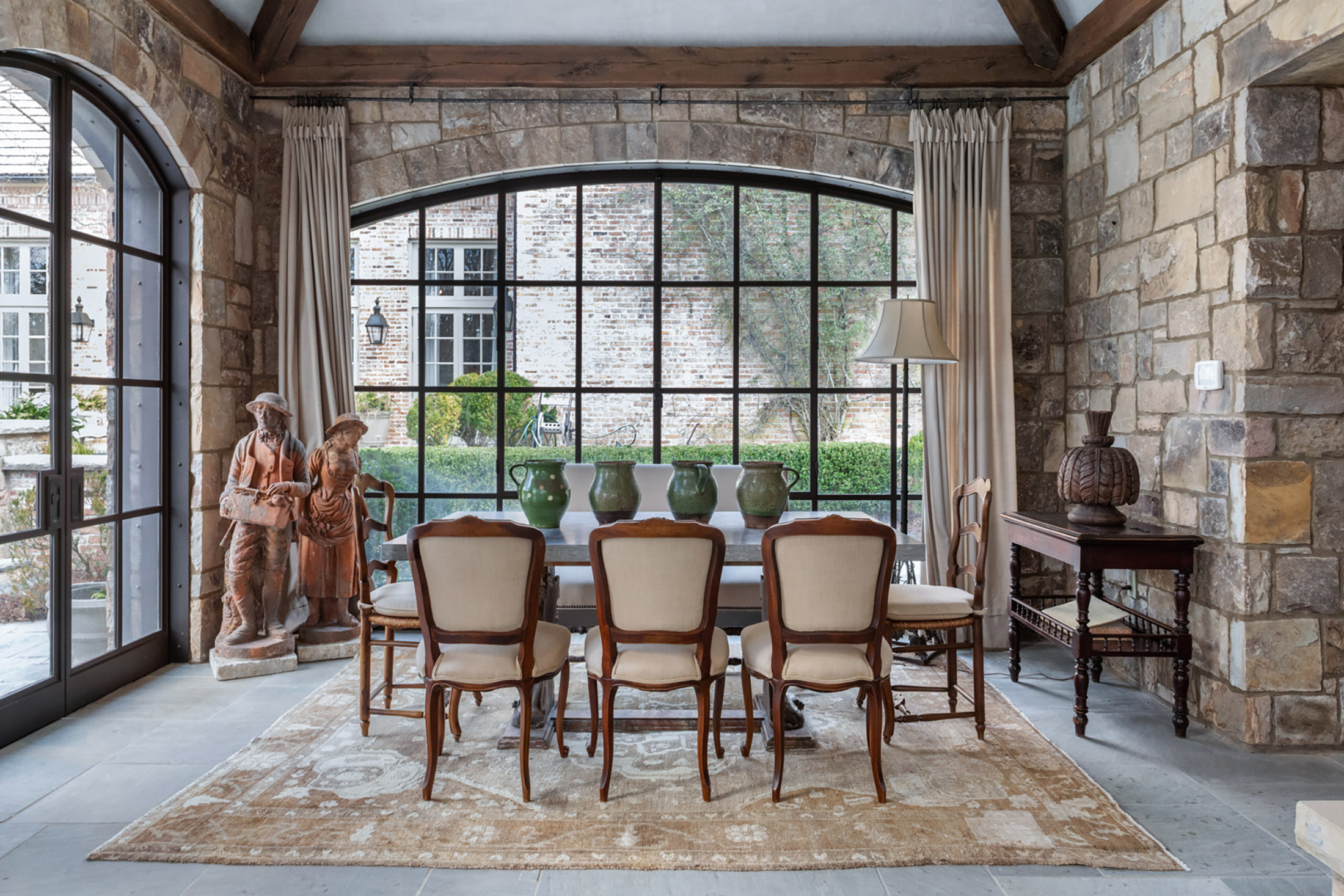  Magnificent Buckhead Home on 2.2+/- Acres with Pool and Pool House - 物件實景