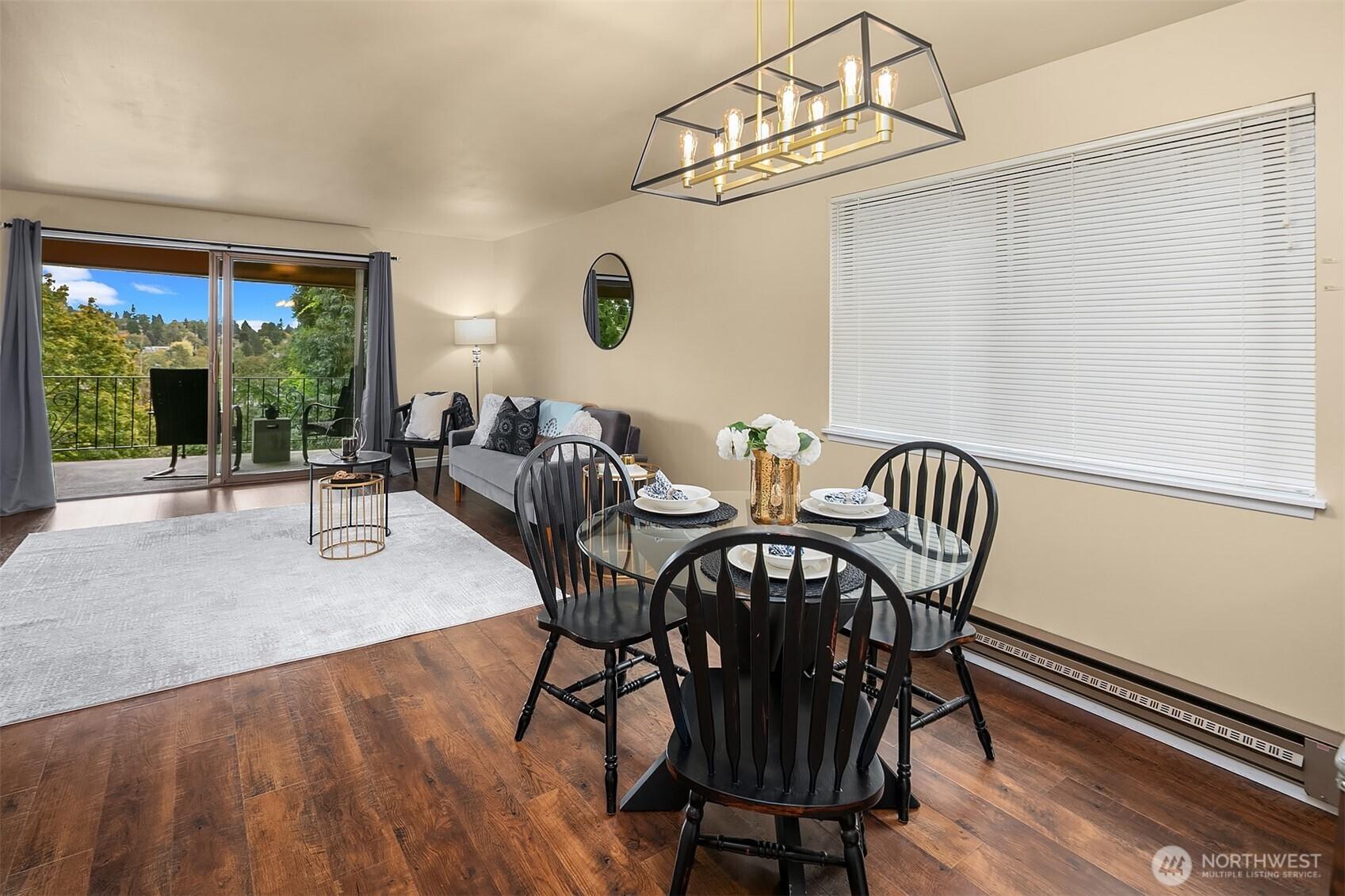 SEATTLE, Washington, 98105, United States, 2 Bedrooms Bedrooms, ,1 BathroomBathrooms,Residential,For Sale,1957633