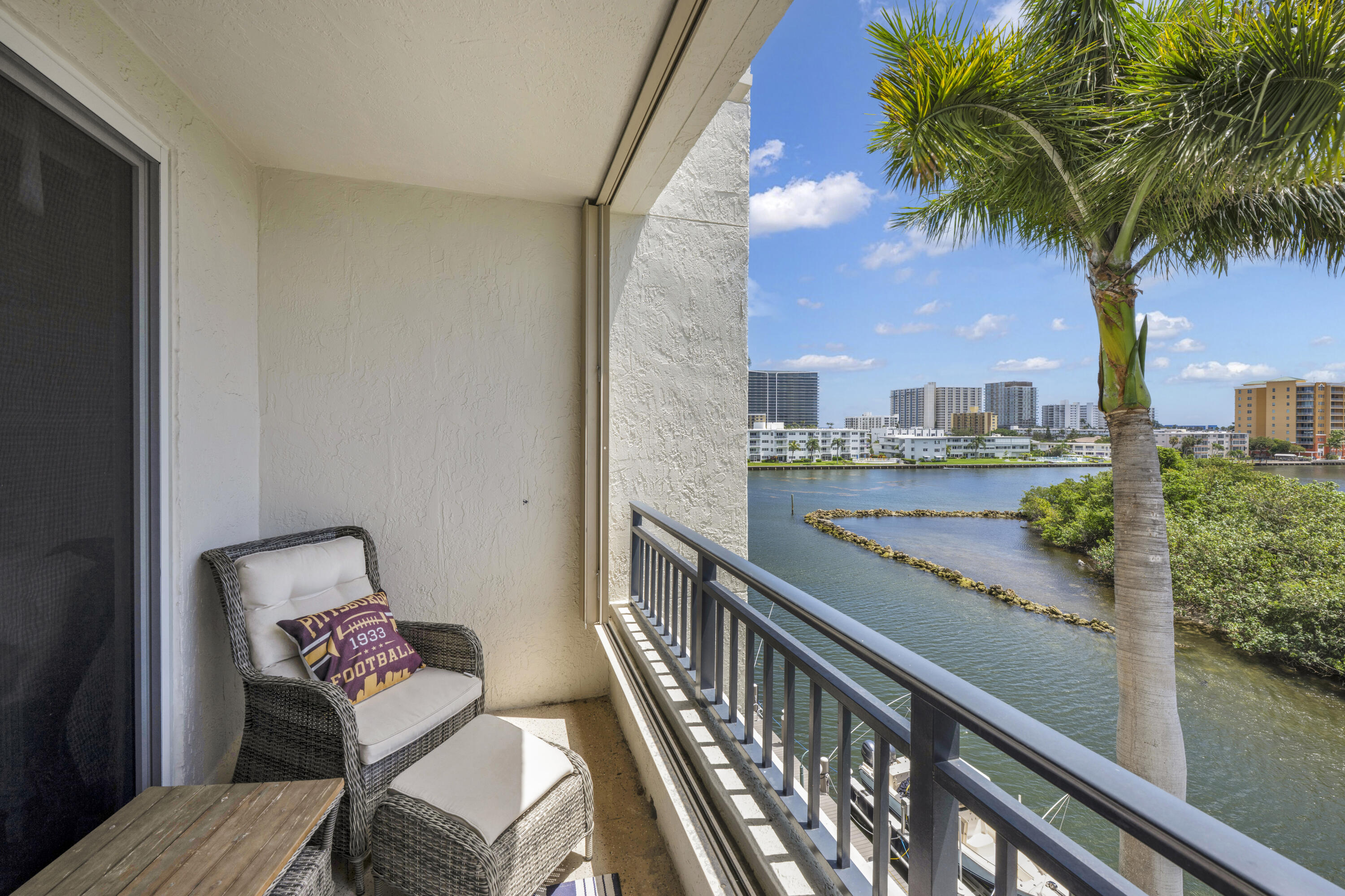 Pompano Beach, Florida, 33062, United States, 3 Bedrooms Bedrooms, ,3 BathroomsBathrooms,Residential,For Sale,2037893
