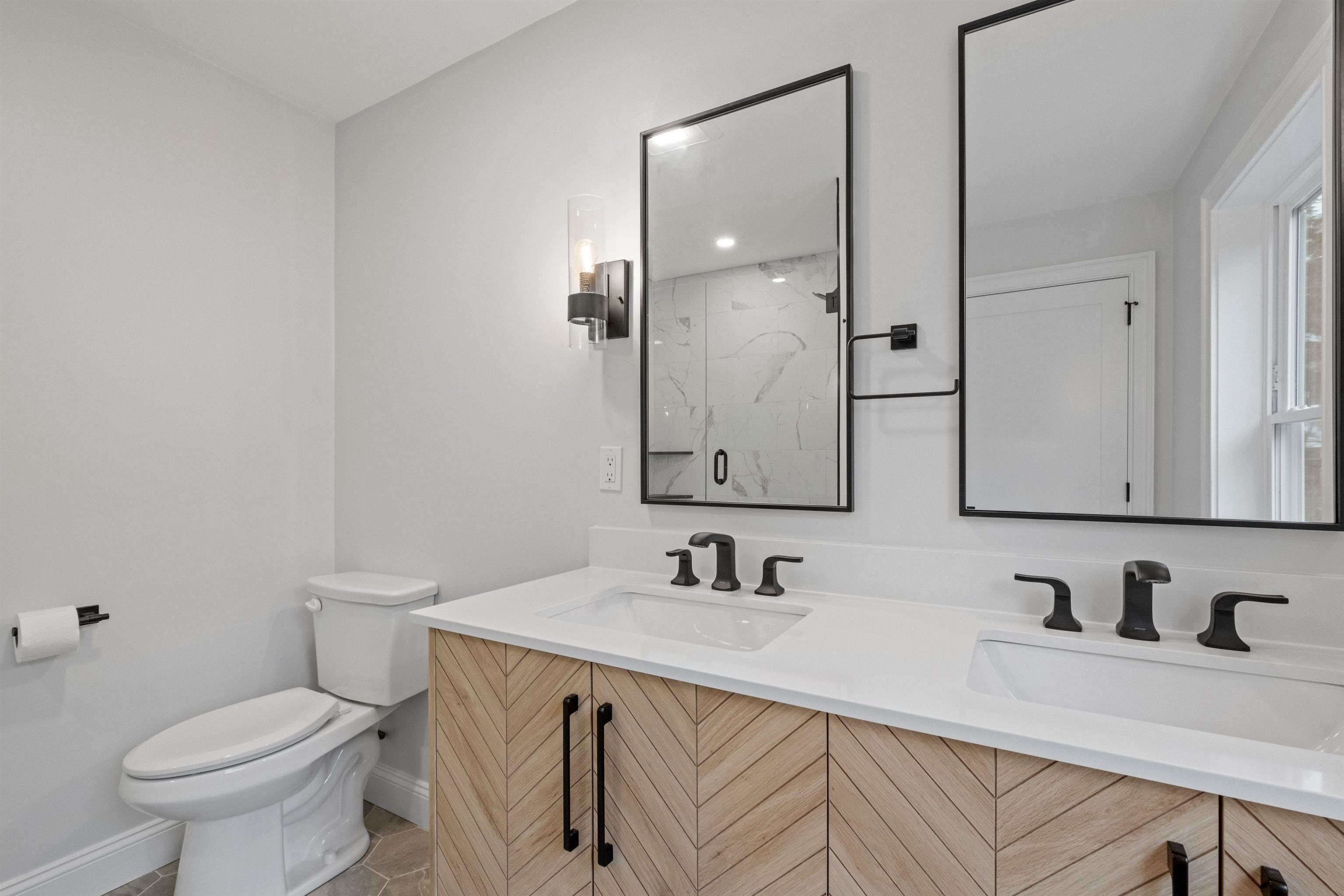Thornton, New Hampshire, 03285, United States, 3 Bedrooms Bedrooms, ,3 BathroomsBathrooms,Residential,For Sale,1928868