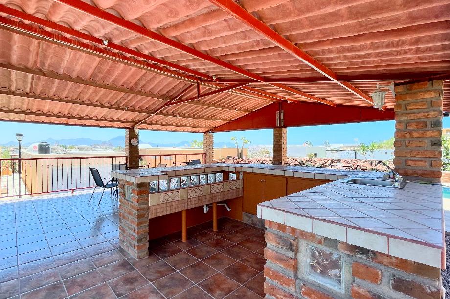 Guaymas, Sonora, 85506, Mexico, 4 Bedrooms Bedrooms, ,2 BathroomsBathrooms,Residential,For Sale,1918784