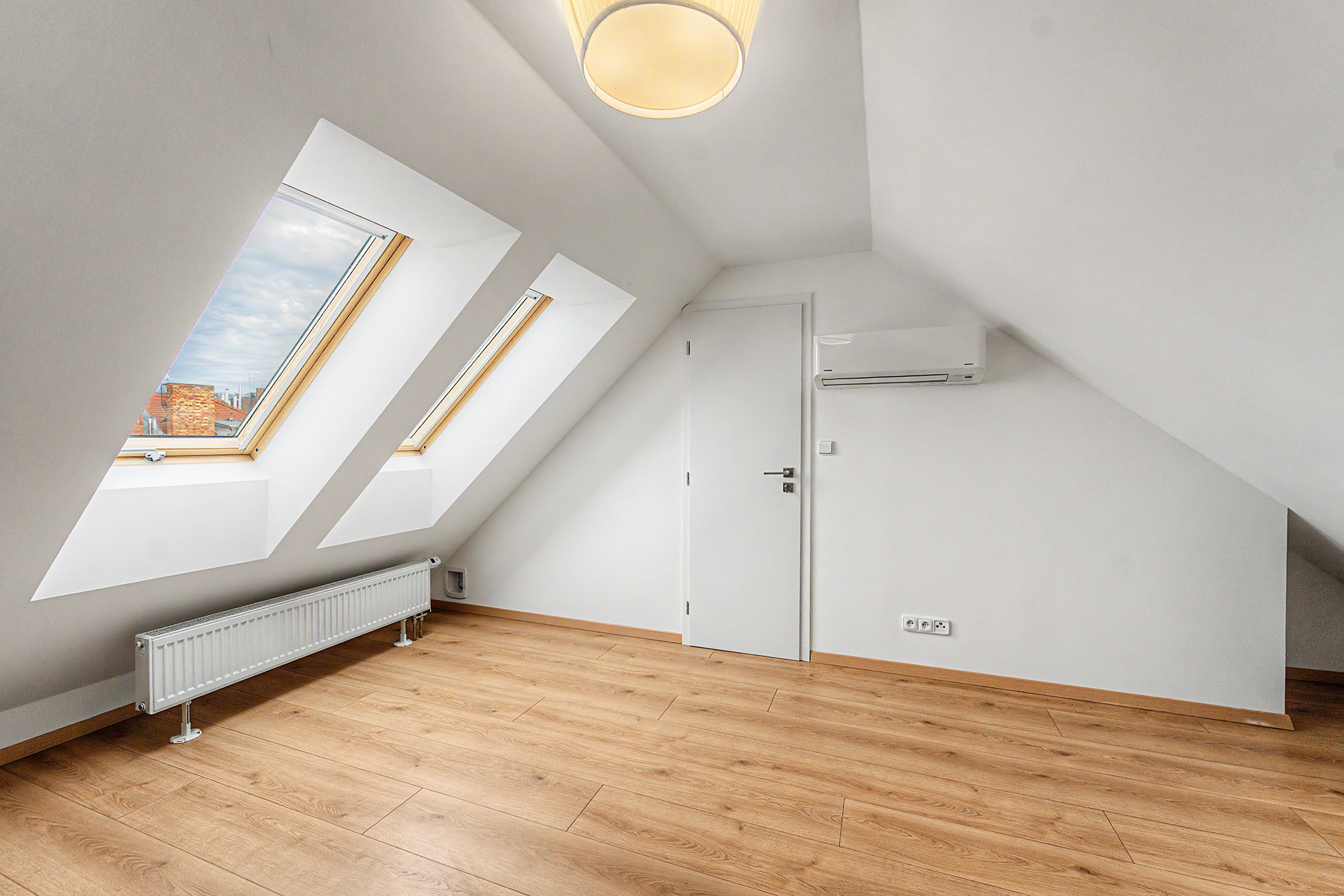  Bright split-level attic apartment with a terrace - 物件實景