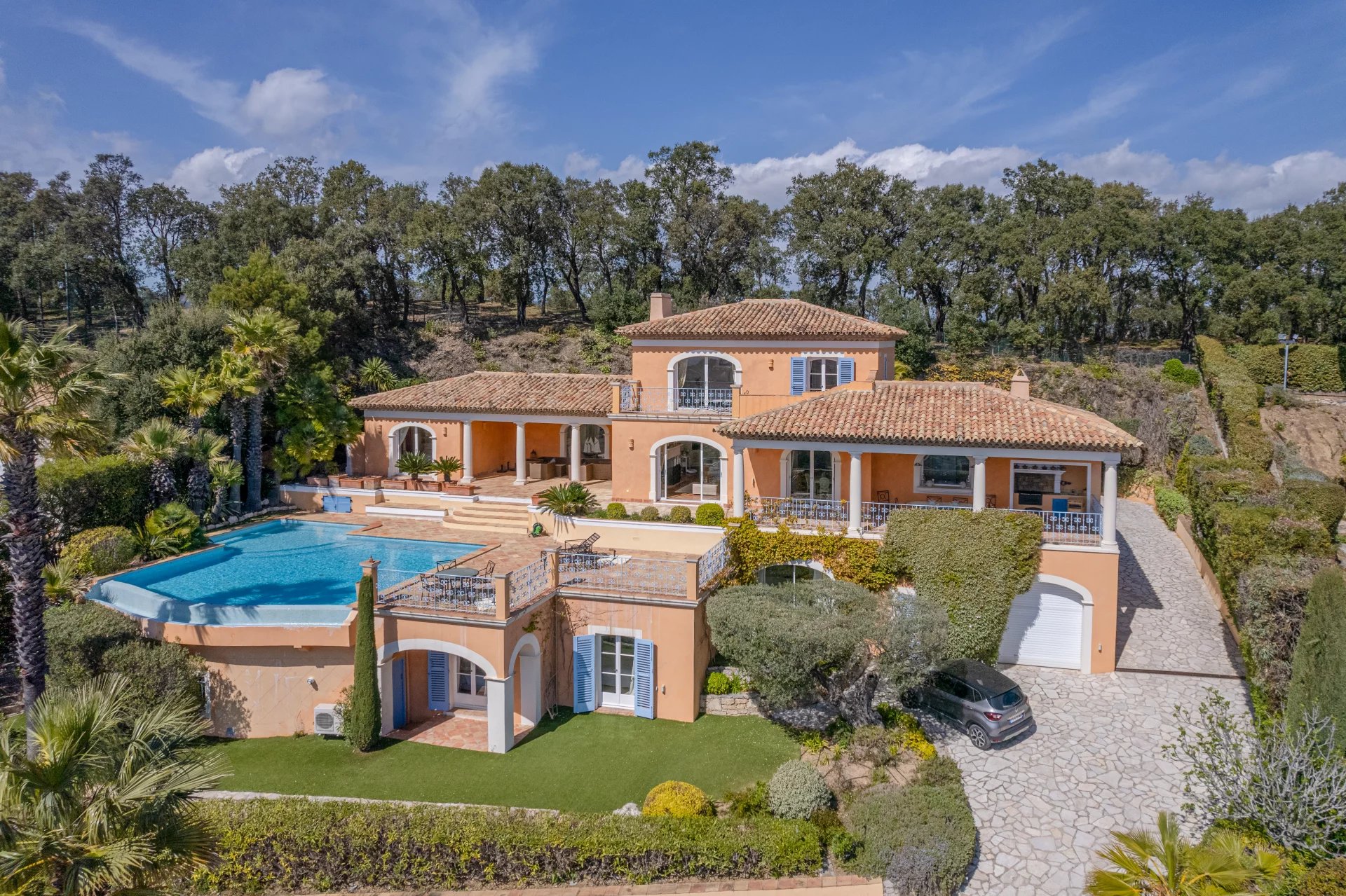 Sainte-Maxime, Provence-Alpes-Côte d’Azur, 83120, FR, 6 Bedrooms Bedrooms, ,7 BathroomsBathrooms,Residential,For Sale,1570593