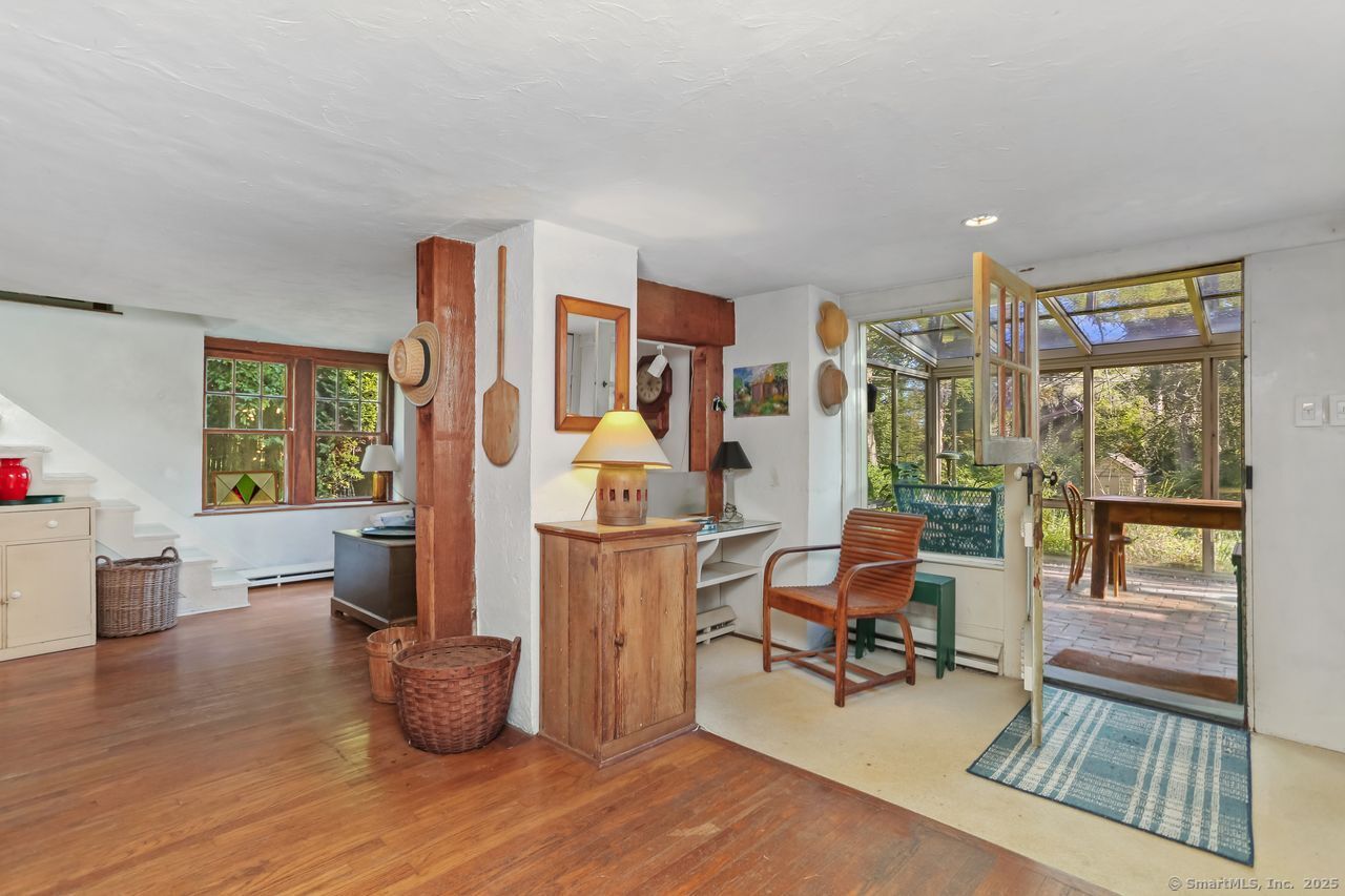 Westport, Connecticut, 06880, United States, 4 Bedrooms Bedrooms, ,3 BathroomsBathrooms,Residential,For Sale,1938739