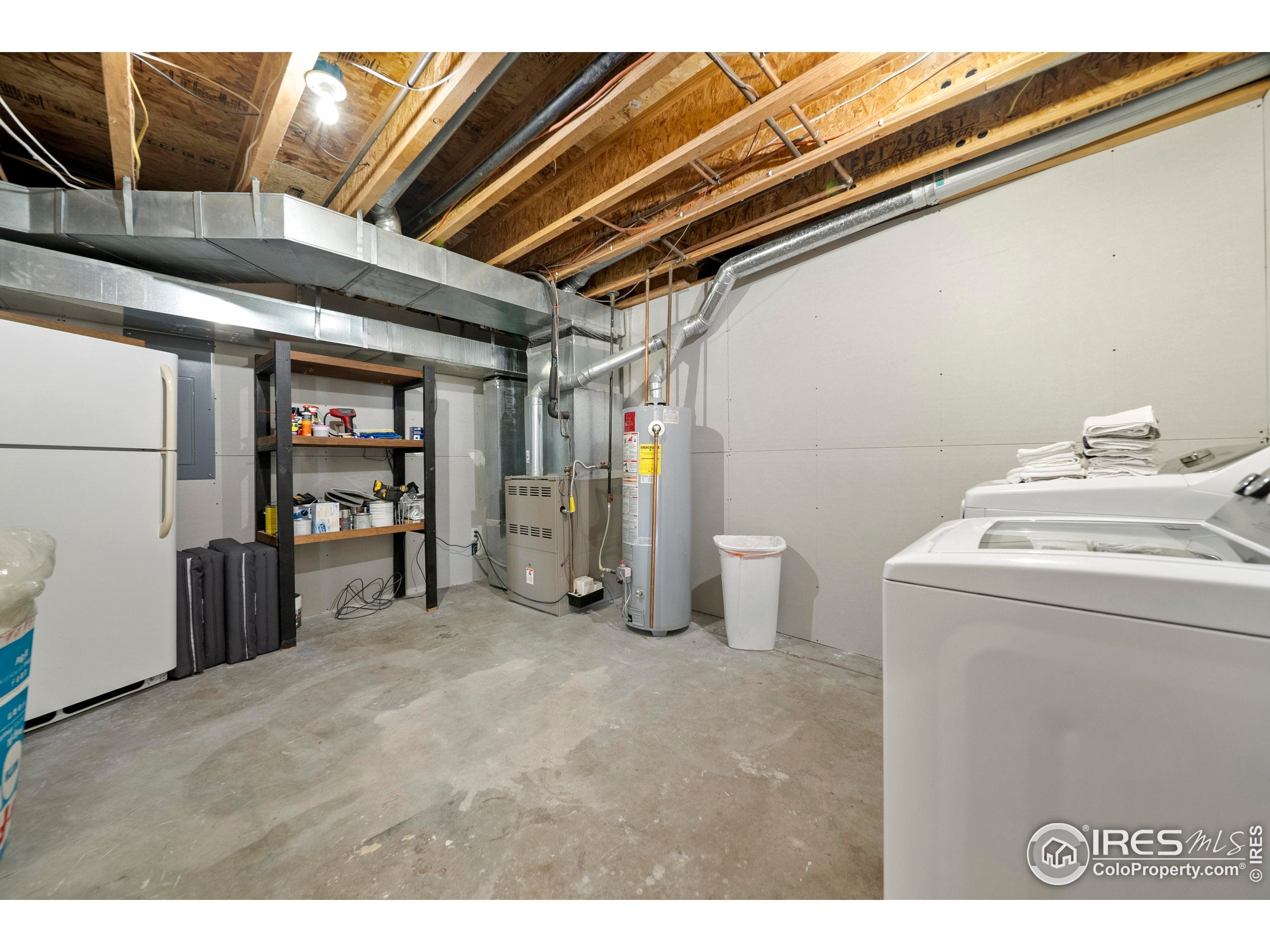 Hillrose, Colorado, 80733, United States, 6 Bedrooms Bedrooms, ,2 BathroomsBathrooms,Residential,For Sale,1977240