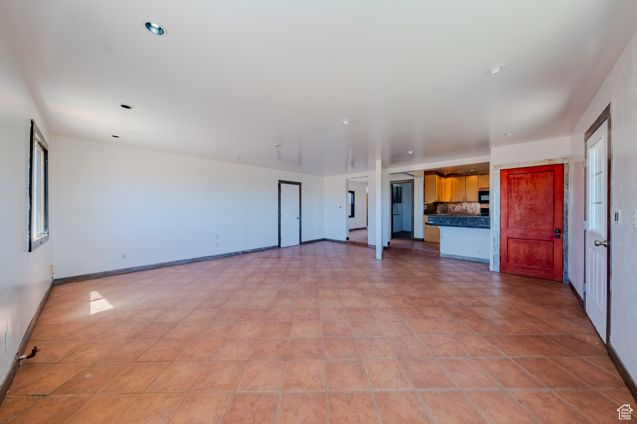 Kanab, Utah, 84741, United States, 4 Bedrooms Bedrooms, ,3 BathroomsBathrooms,Residential,For Sale,1908658