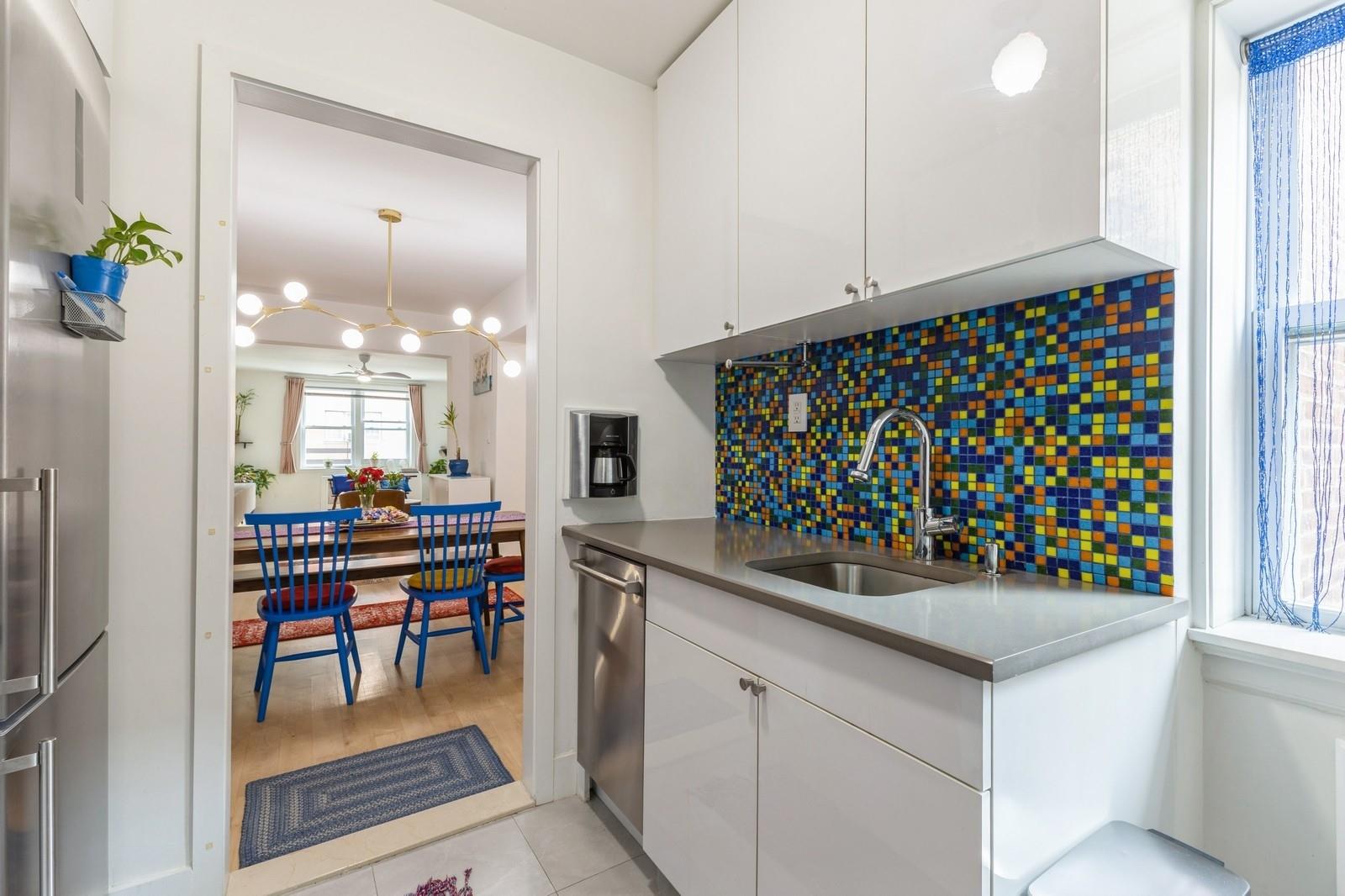 Forest Hills, New York, 11375, United States, 2 Bedrooms Bedrooms, ,2 BathroomsBathrooms,Residential,For Sale,1905946