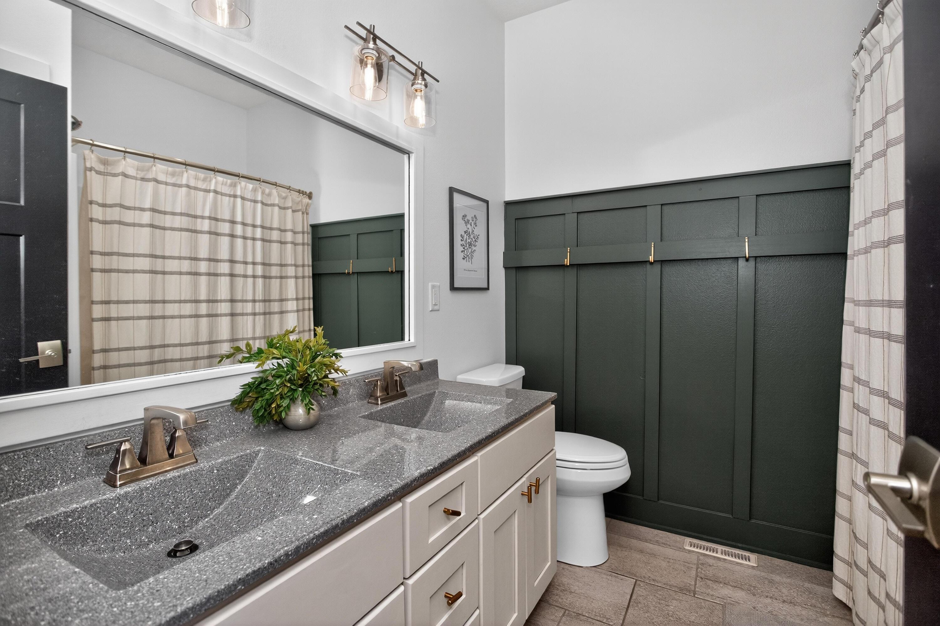 Gilbert, Iowa, 50105, United States, 5 Bedrooms Bedrooms, ,3 BathroomsBathrooms,Residential,For Sale,2008558